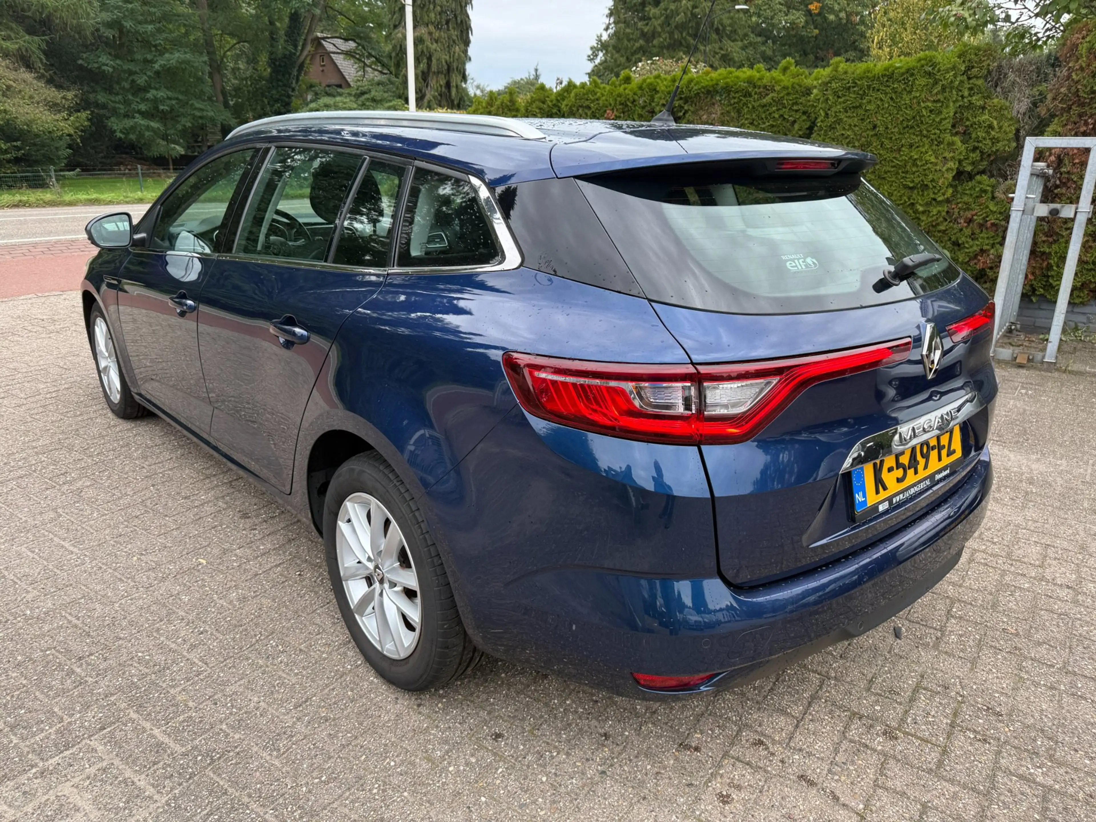 Renault Megane Estate 1.5 Blue dCi Limited ECC NAVI LMV CRUISE PD — photo 6