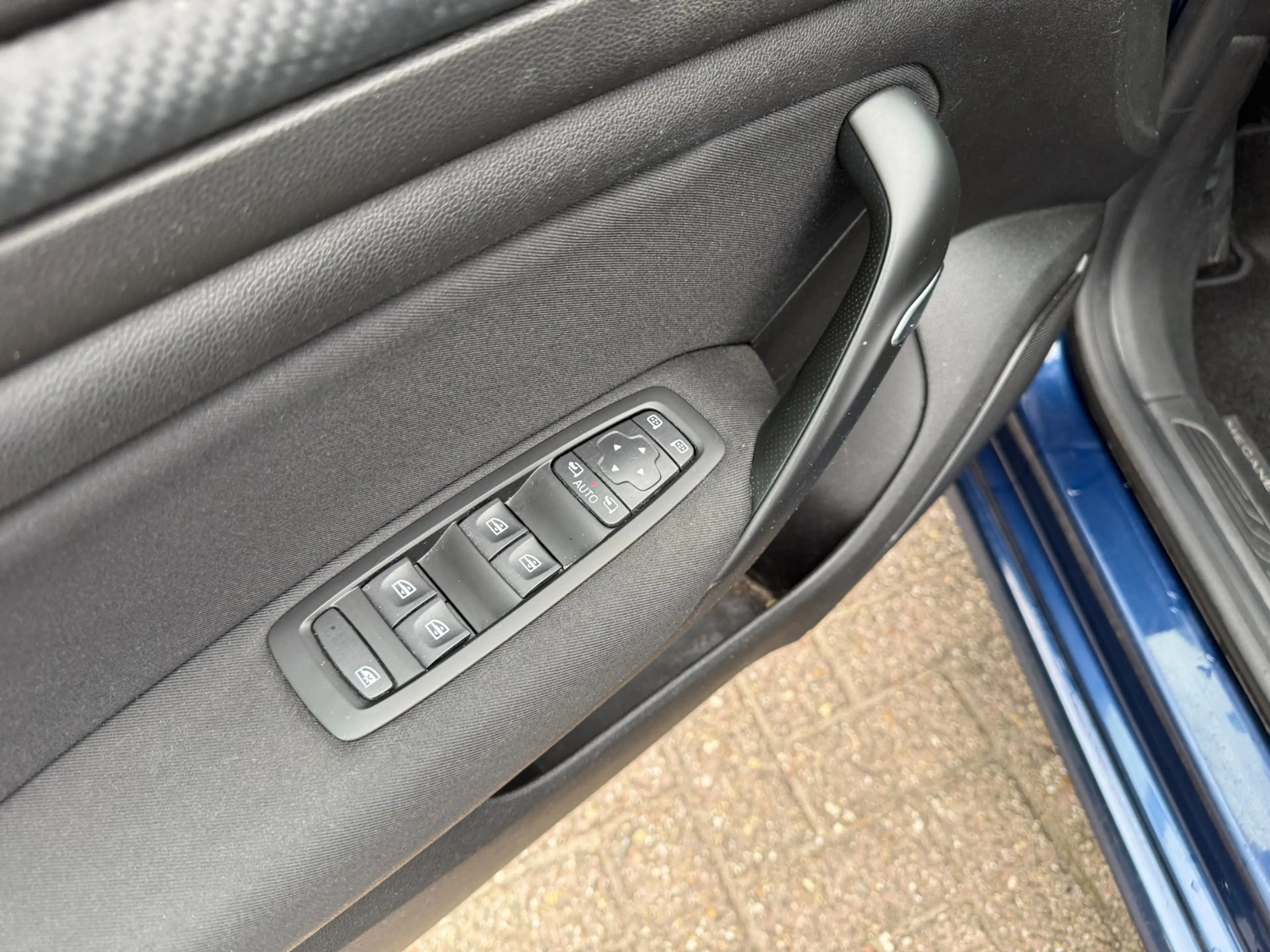 Renault Megane Estate 1.5 Blue dCi Limited ECC NAVI LMV CRUISE PD — photo 10
