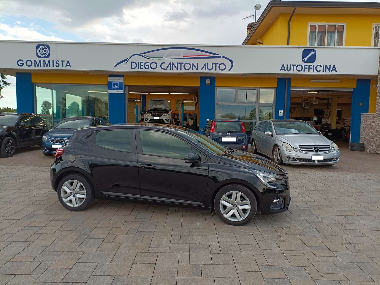 Renault Clio 1.0 tce Zen Gpl 100cv my21***Neopatentati***