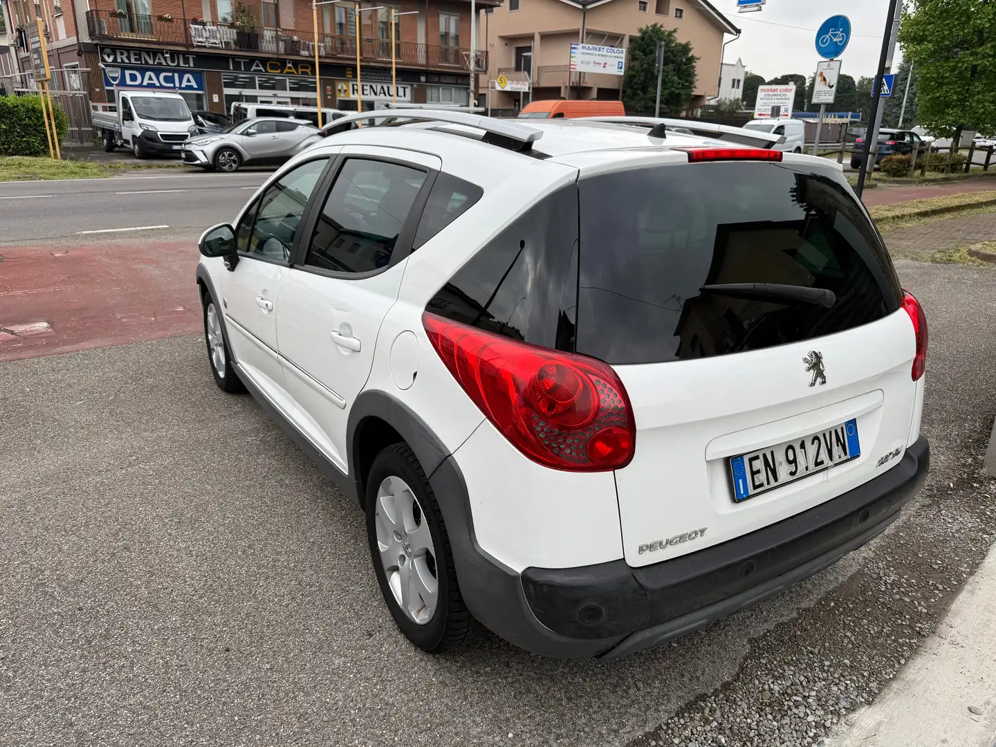 Peugeot 207 SW 1.6 hdi 8v Ciel Allure 112cv Fap Blanc - 2
