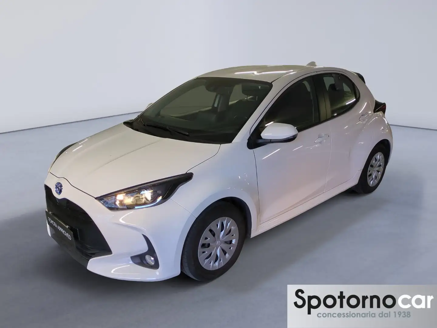 Toyota Yaris Yaris 1.5 Hybrid 5 porte Active Bianco - 1
