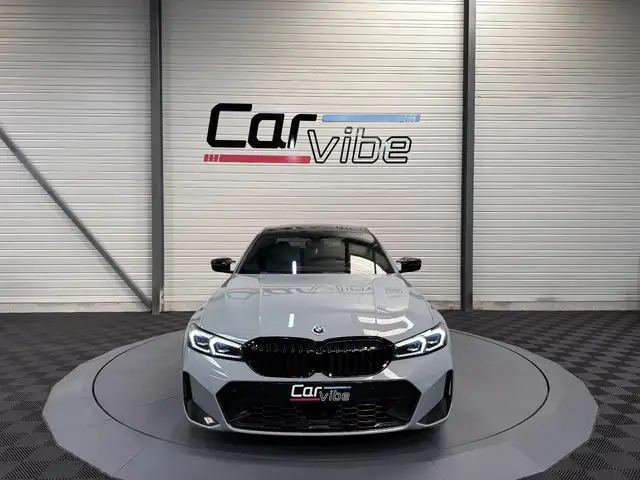 BMW 3 Series view 9