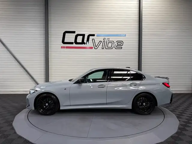BMW 3 Series view 7