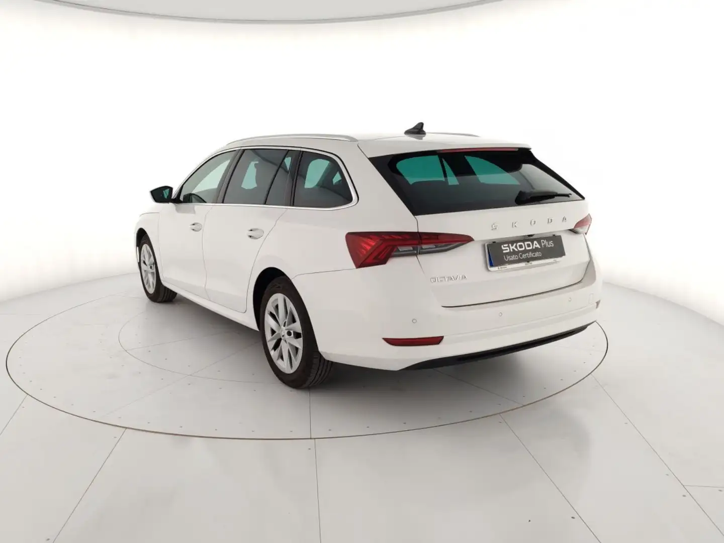 Skoda Octavia Wagon 2.0 TDI SCR Style White - 2