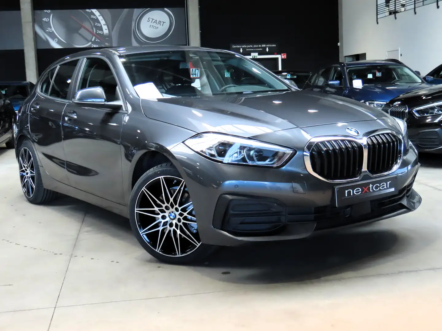 BMW 116 d Hatch New *LED-NAVI PRO-CRUISE-PARKING-EURO6d* Silber - 2