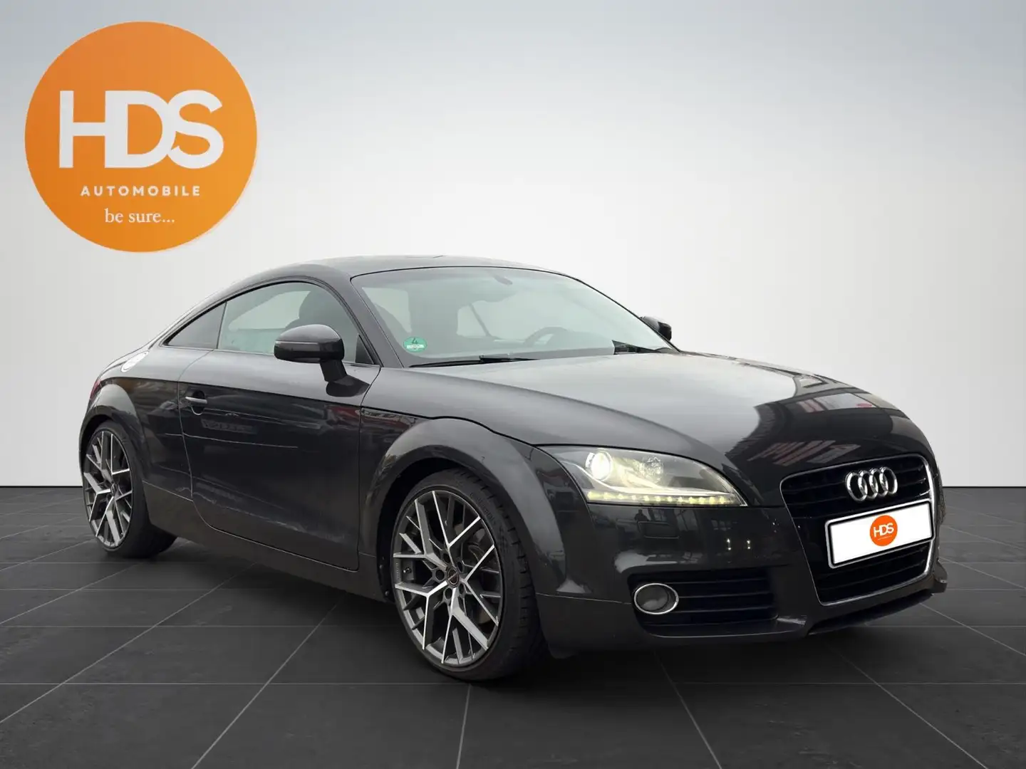 Audi TT Coupe/Roadster 2.0 TFSI Coupe Grau - 1