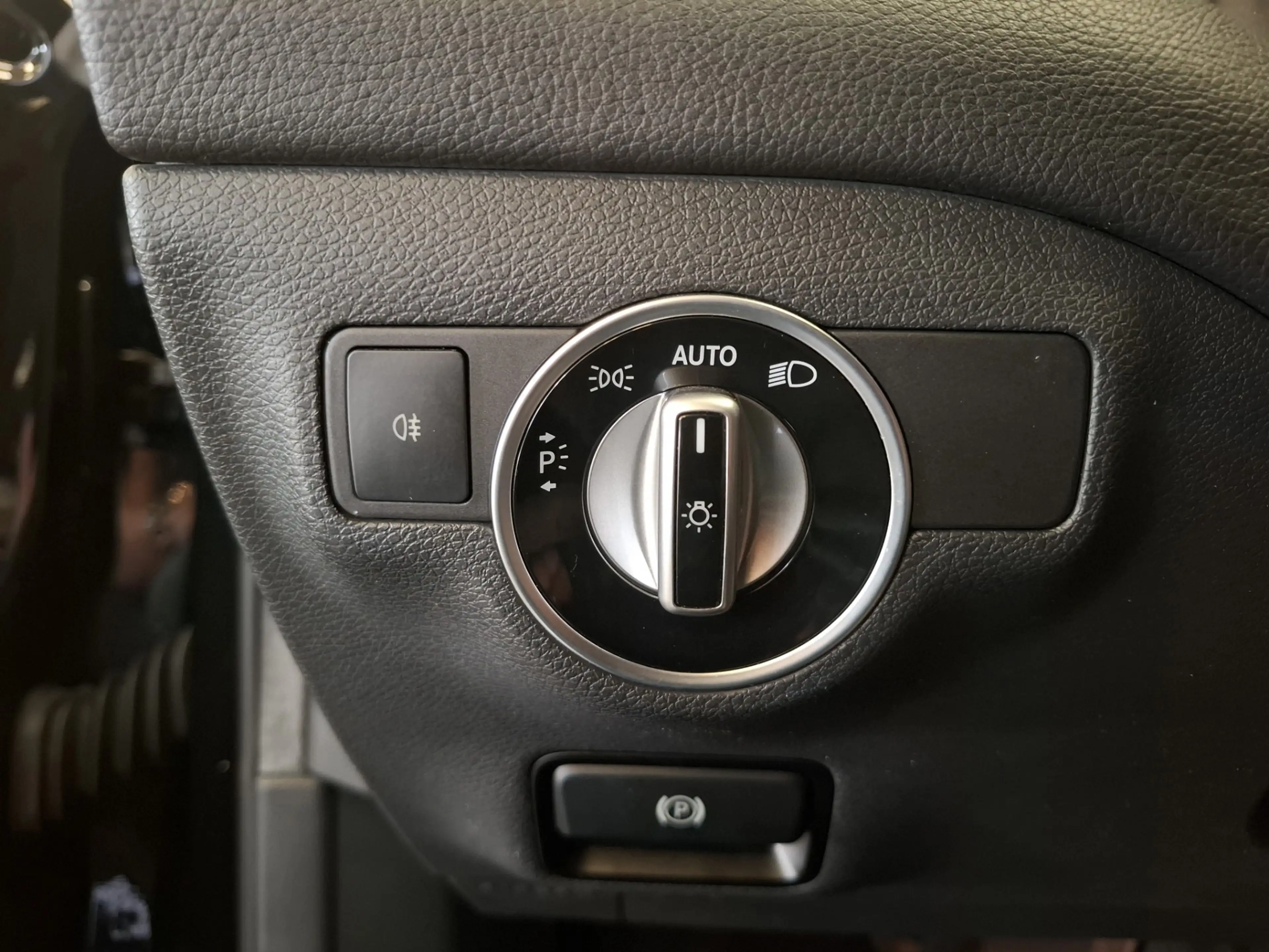 Mercedes-Benz GLA 200 Edition 1 Automaat Navi Xenon Leder Mooi! — photo 13