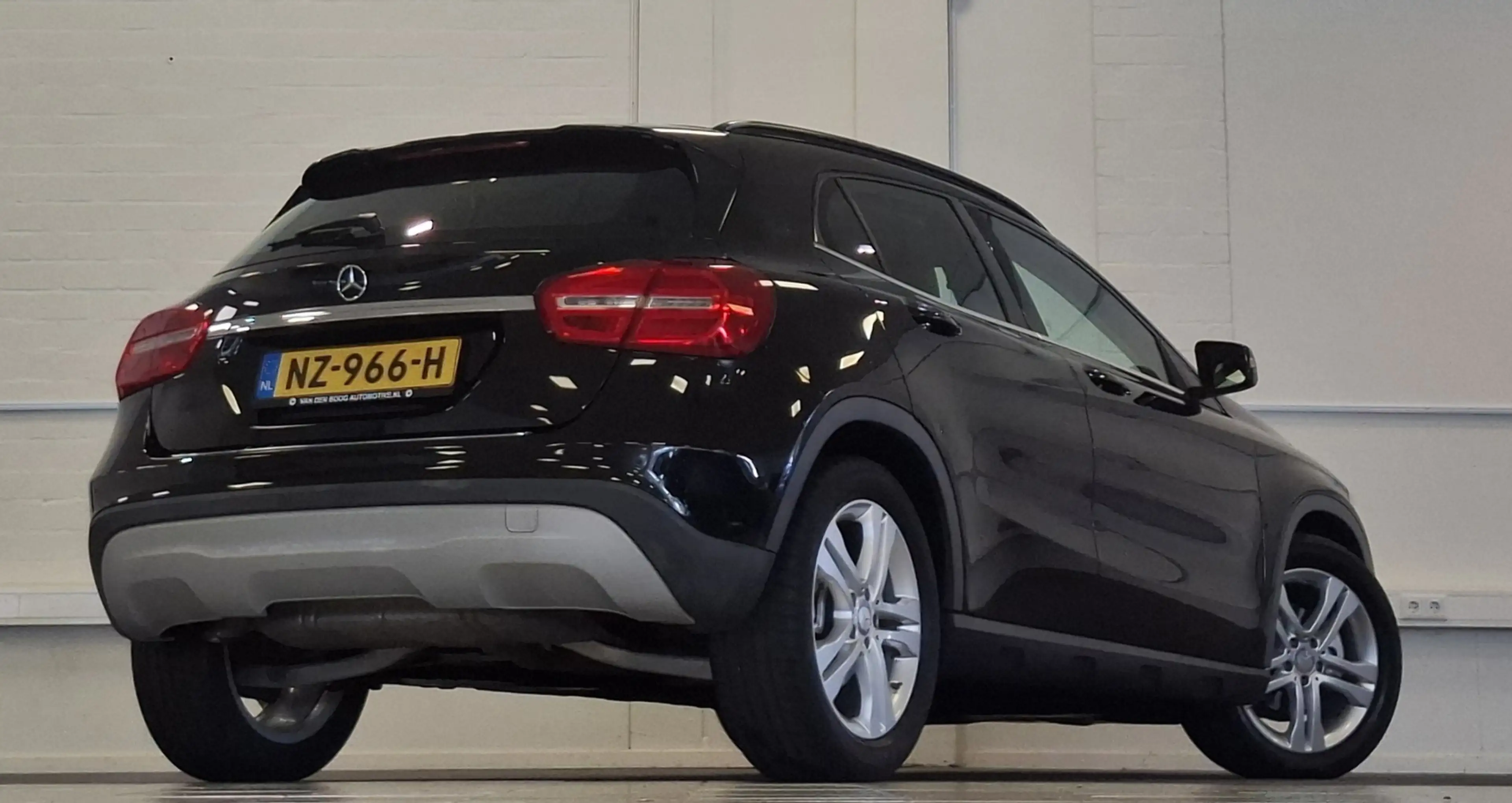 Mercedes-Benz GLA 200 Edition 1 Automaat Navi Xenon Leder Mooi! — photo 6