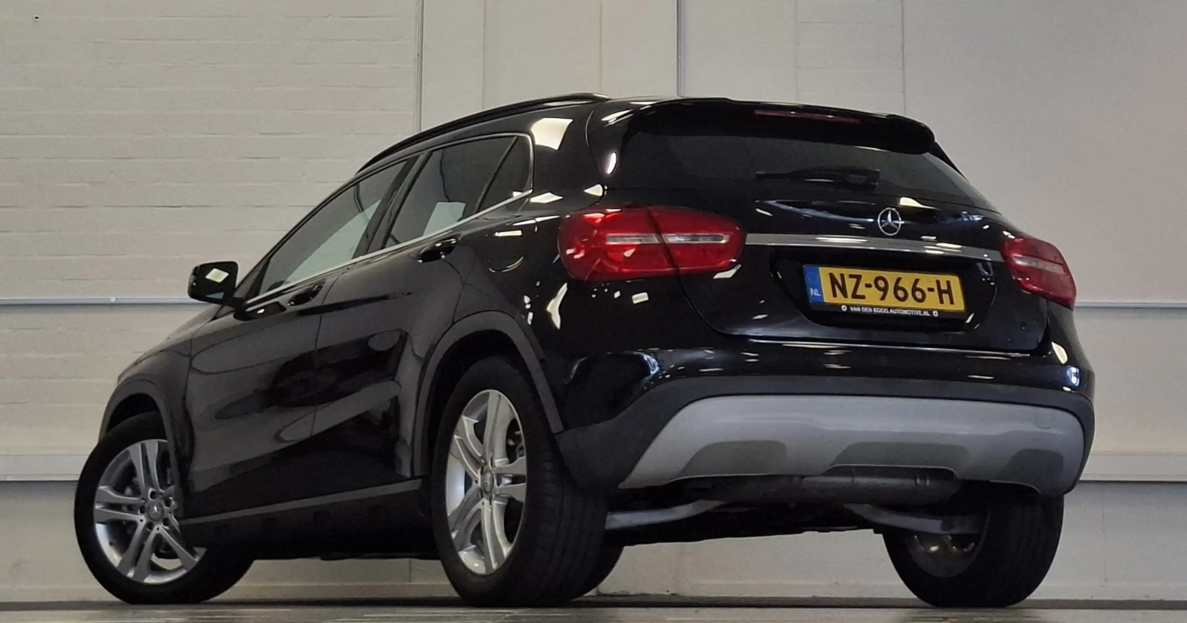 Mercedes-Benz GLA 200 Edition 1 Automaat Navi Xenon Leder Mooi! — photo 7