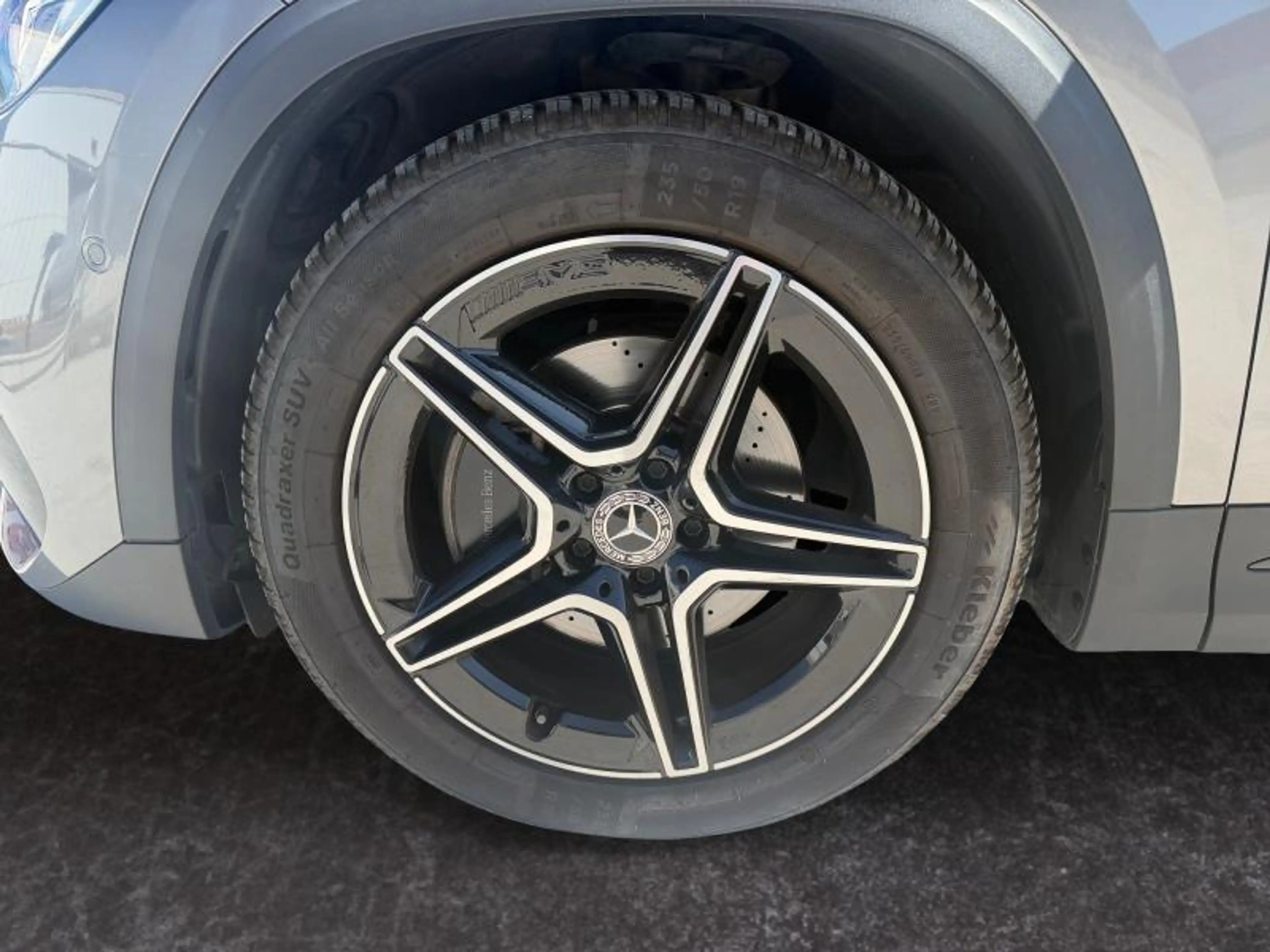 Mercedes-Benz GLA 180 GLA 180D 116cv | pack amg | camera arr | bluetooth — photo 10