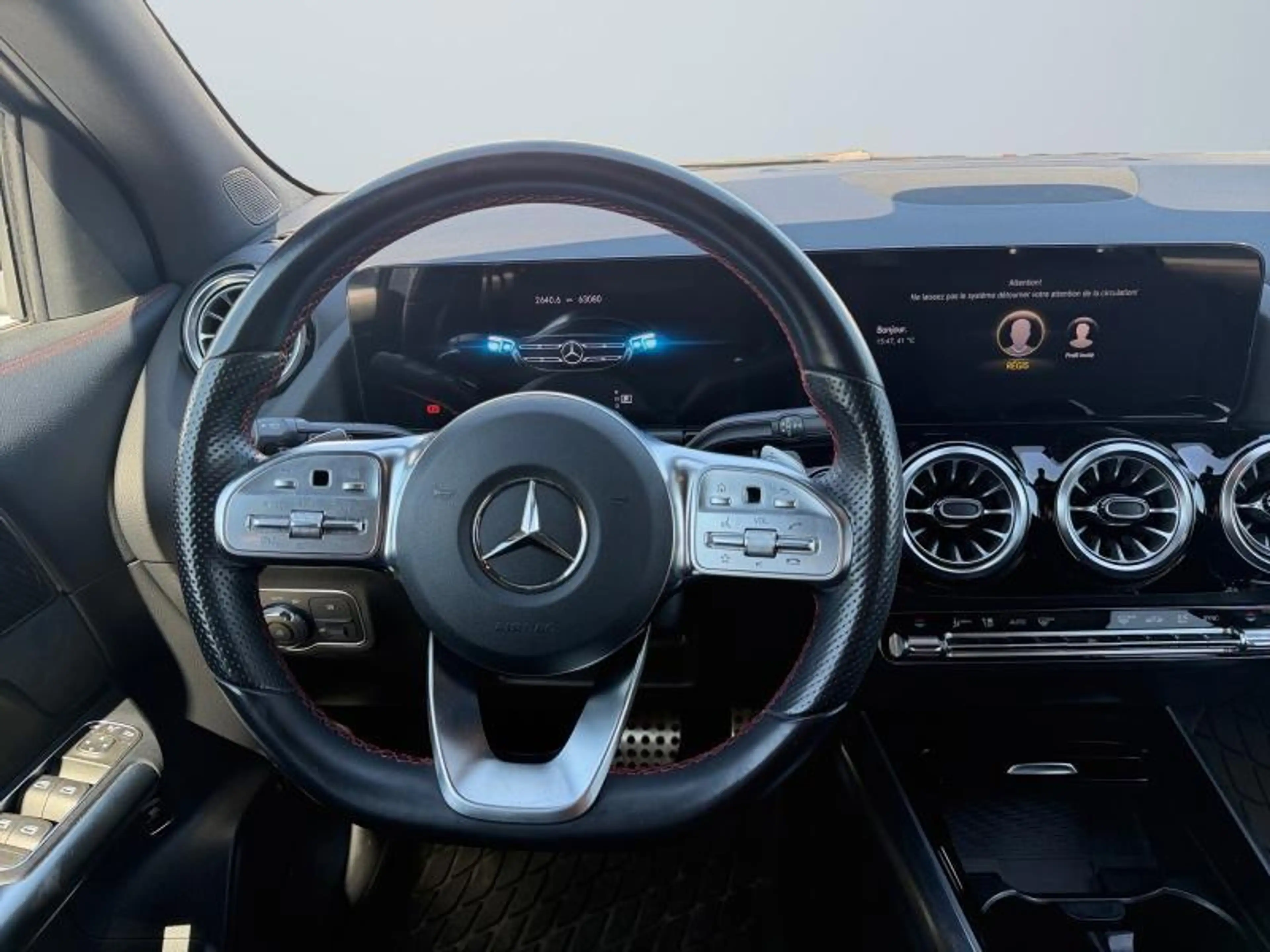 Mercedes-Benz GLA 180 GLA 180D 116cv | pack amg | camera arr | bluetooth — photo 12