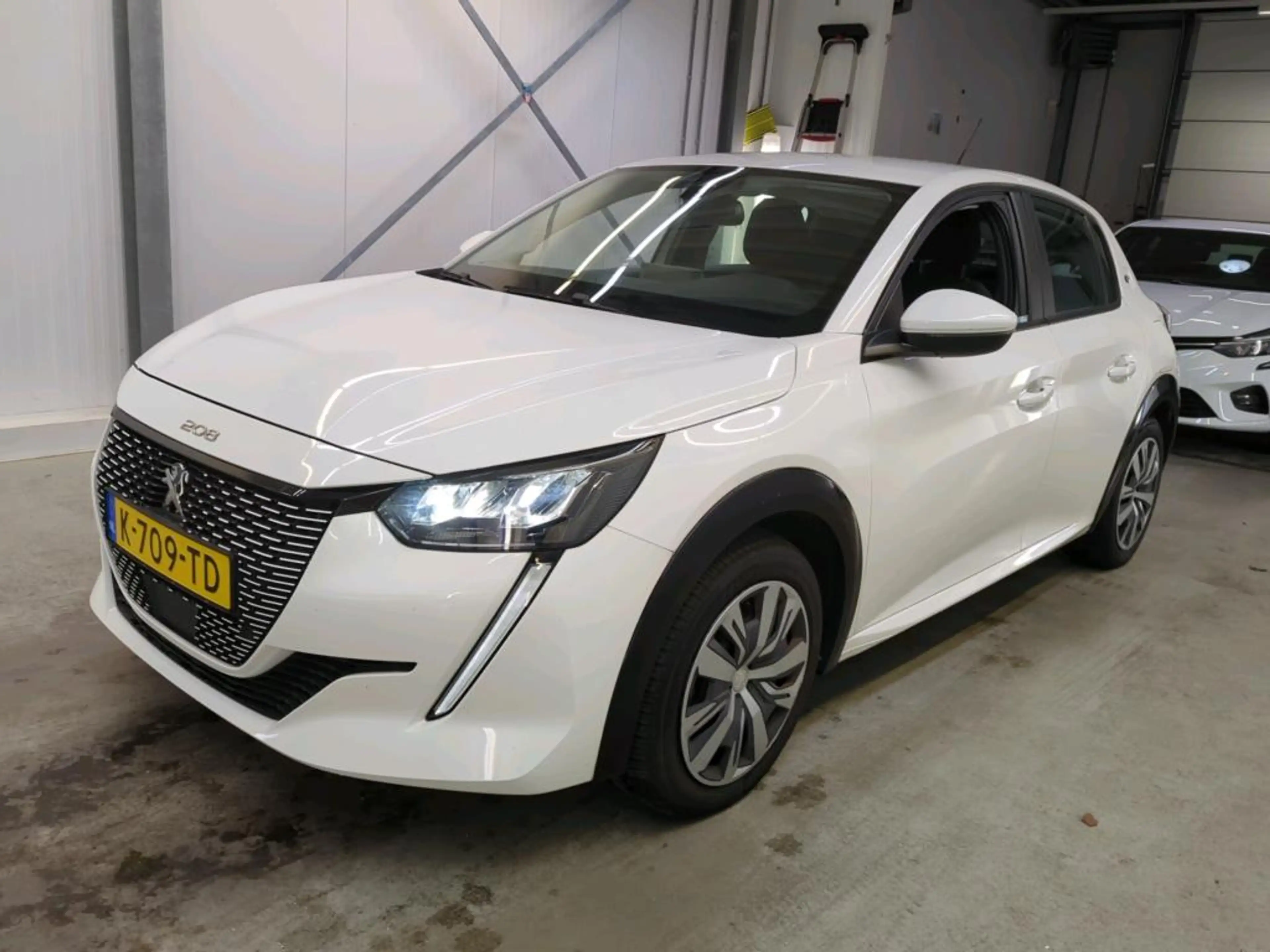 Peugeot e-208 EV 50kWh 136pk Active Pack 92.56% SoH [ CAMERA+CAR