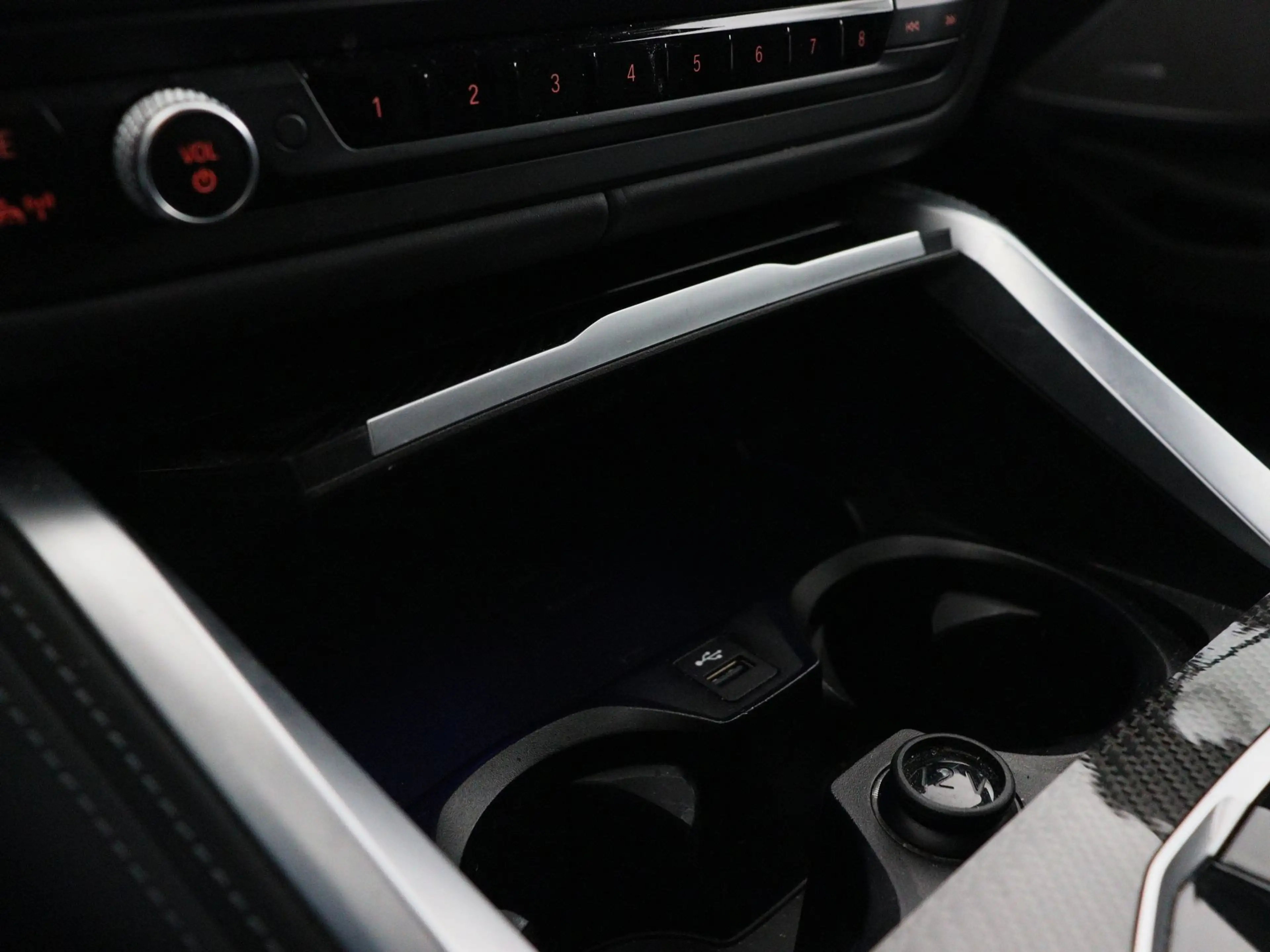BMW M3 Competition — photo 12