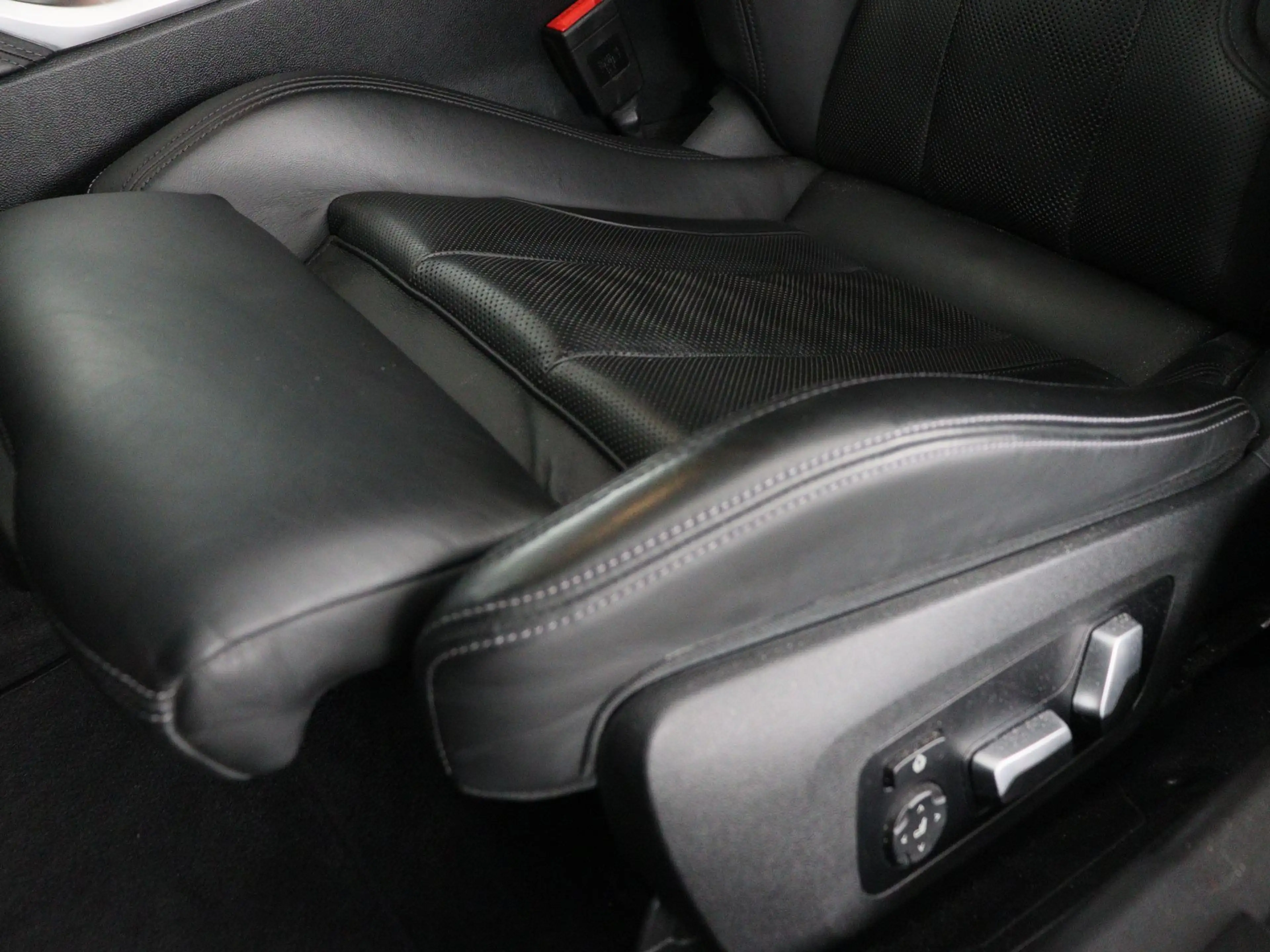 BMW M3 Competition — photo 9