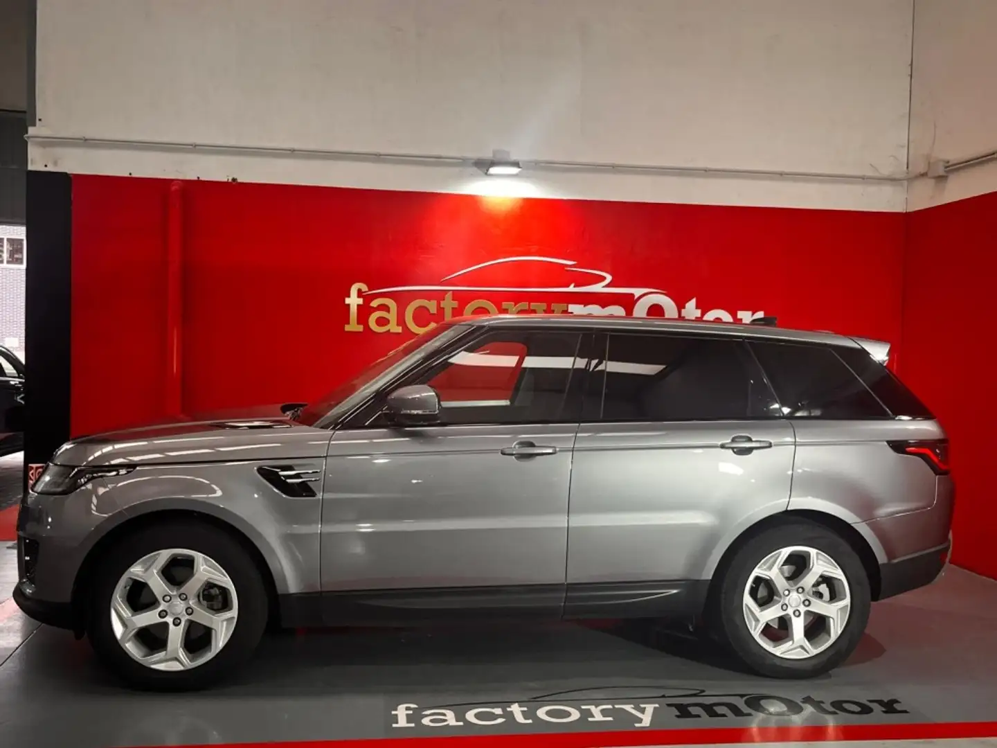 Land Rover Range Rover Sport 3.0D I6 MHEV HSE Dynamic Aut. 249 Gris - 1