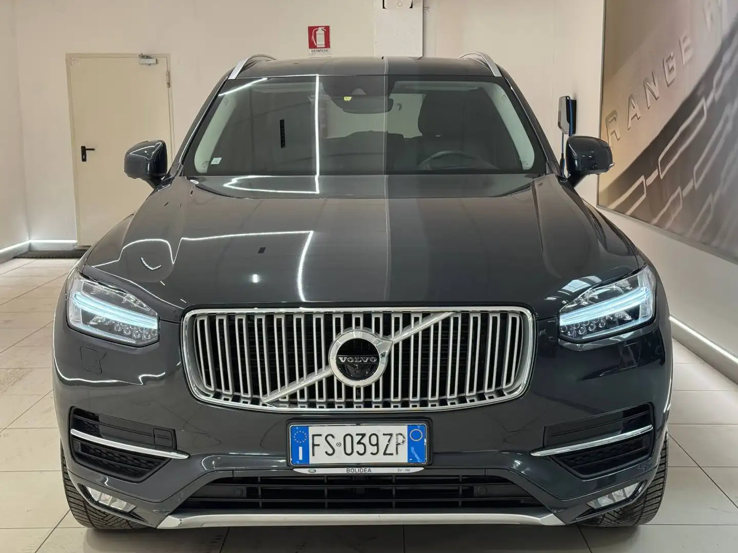 Volvo XC90 XC90 D5 AWD Geartronic 7 posti Inscription Grigio - 2
