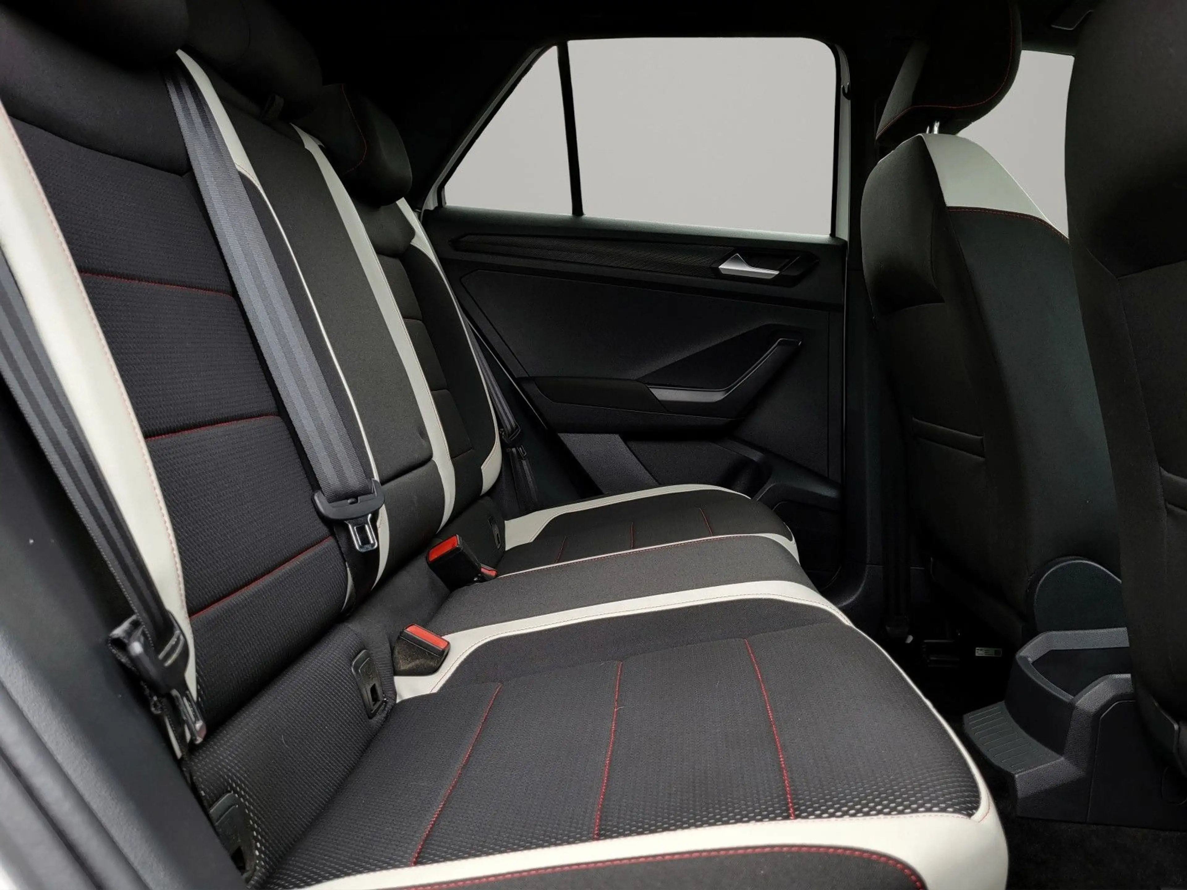 Volkswagen T-Roc 2.0 TDI Sport 4Motion AHK|ACC|LED|SHZ|18" — photo 12