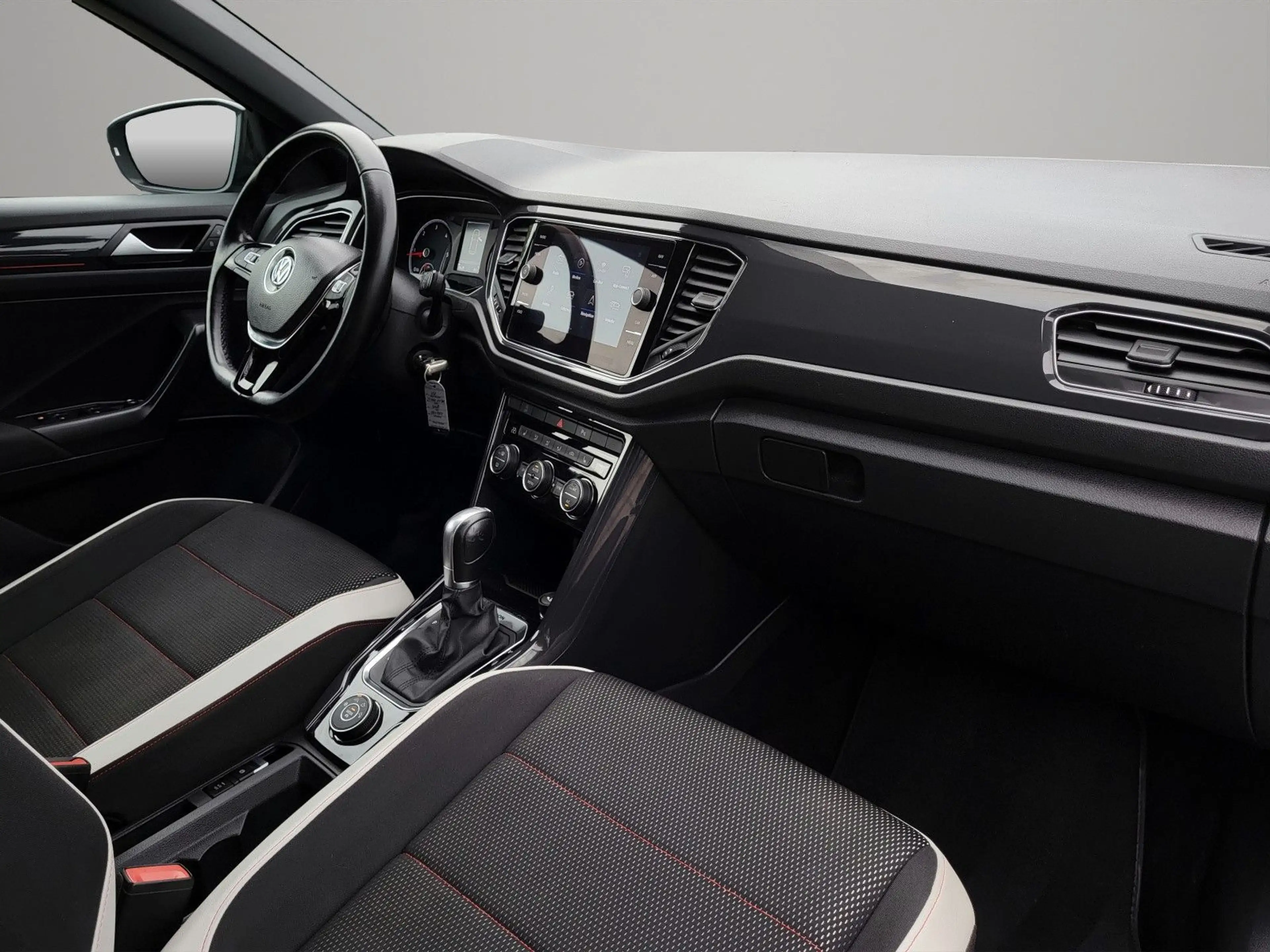 Volkswagen T-Roc 2.0 TDI Sport 4Motion AHK|ACC|LED|SHZ|18" — photo 10