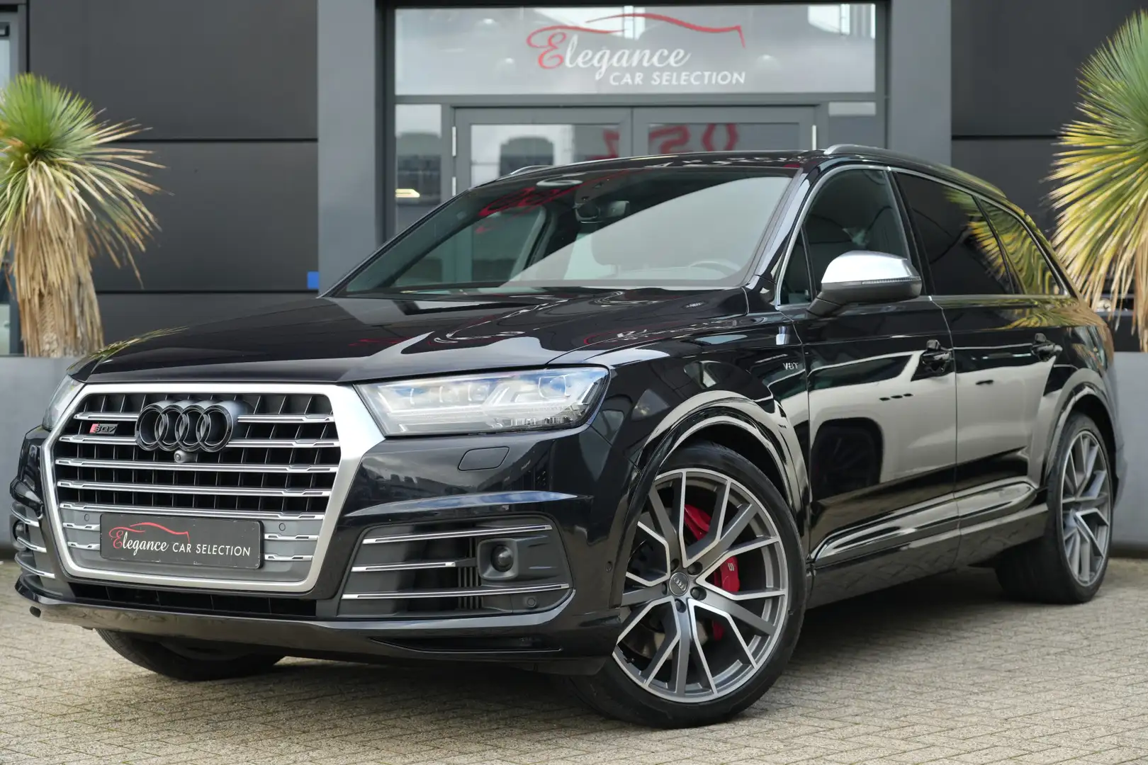Audi Q7 4.0 TDI SQ7 quattro Pro Line + 7p 436pk Panoramada Zwart - 1
