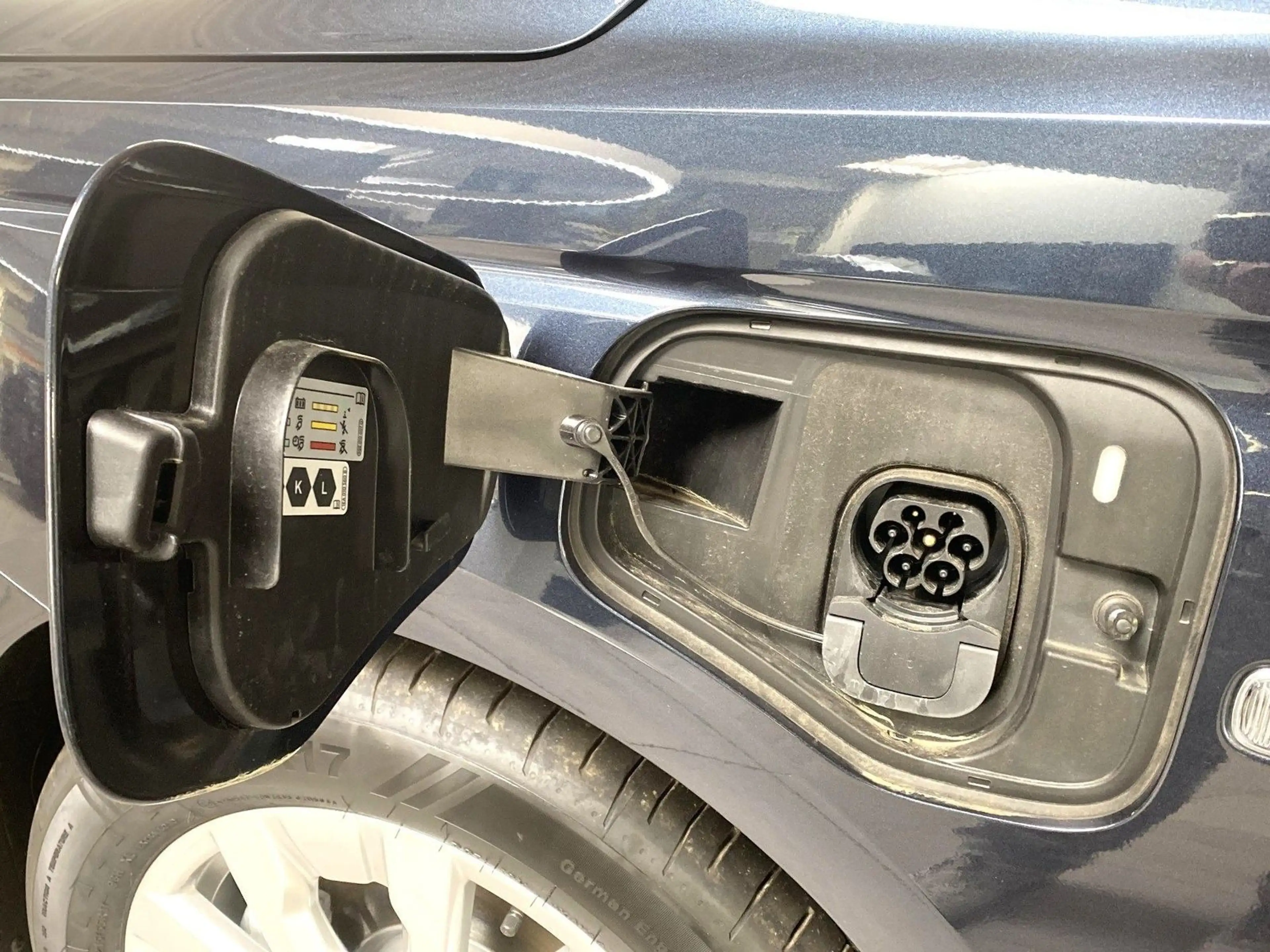Ford Tourneo Connect TREND 150PS PHEV — photo 7