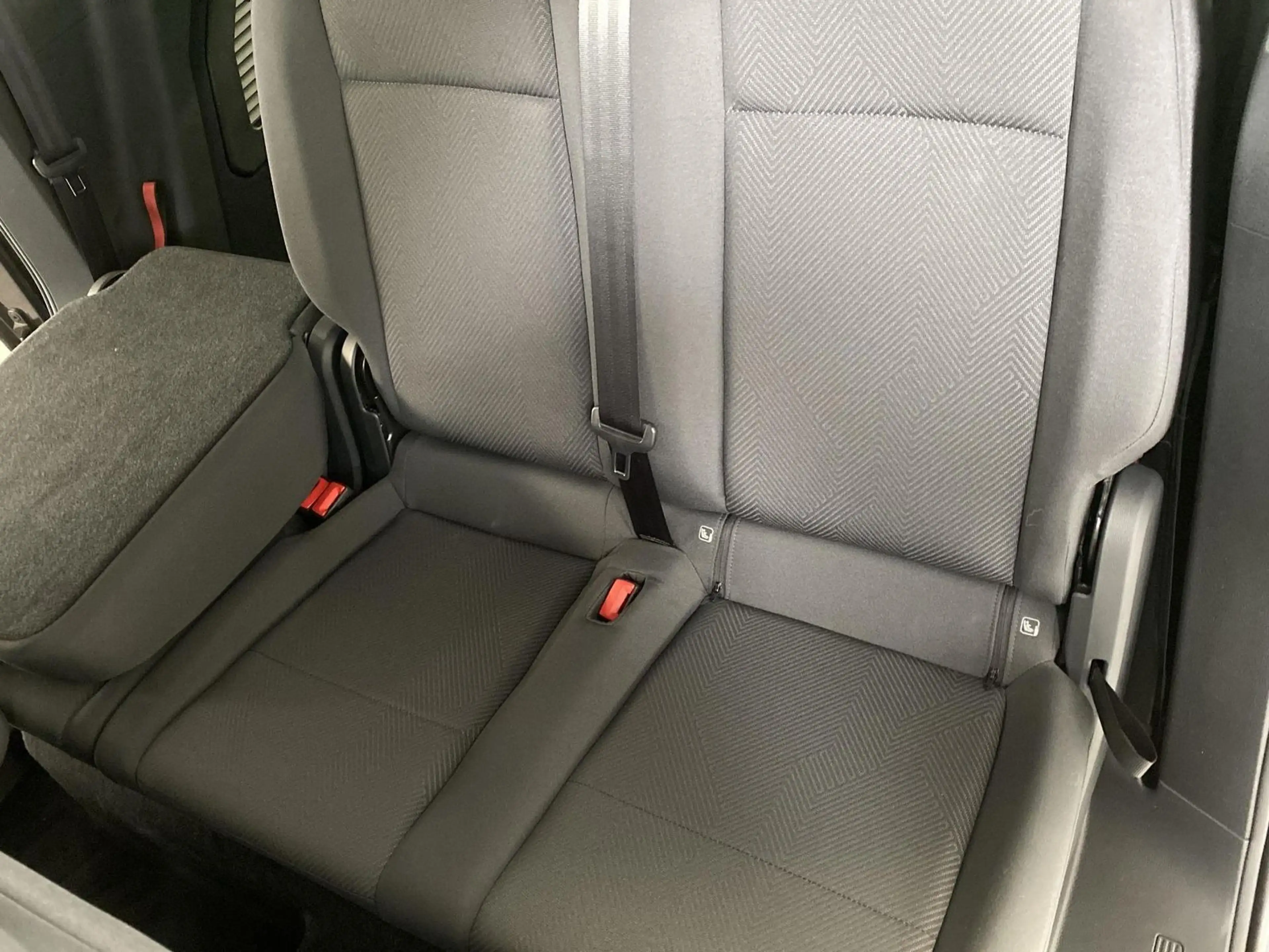 Ford Tourneo Connect TREND 150PS PHEV — photo 15