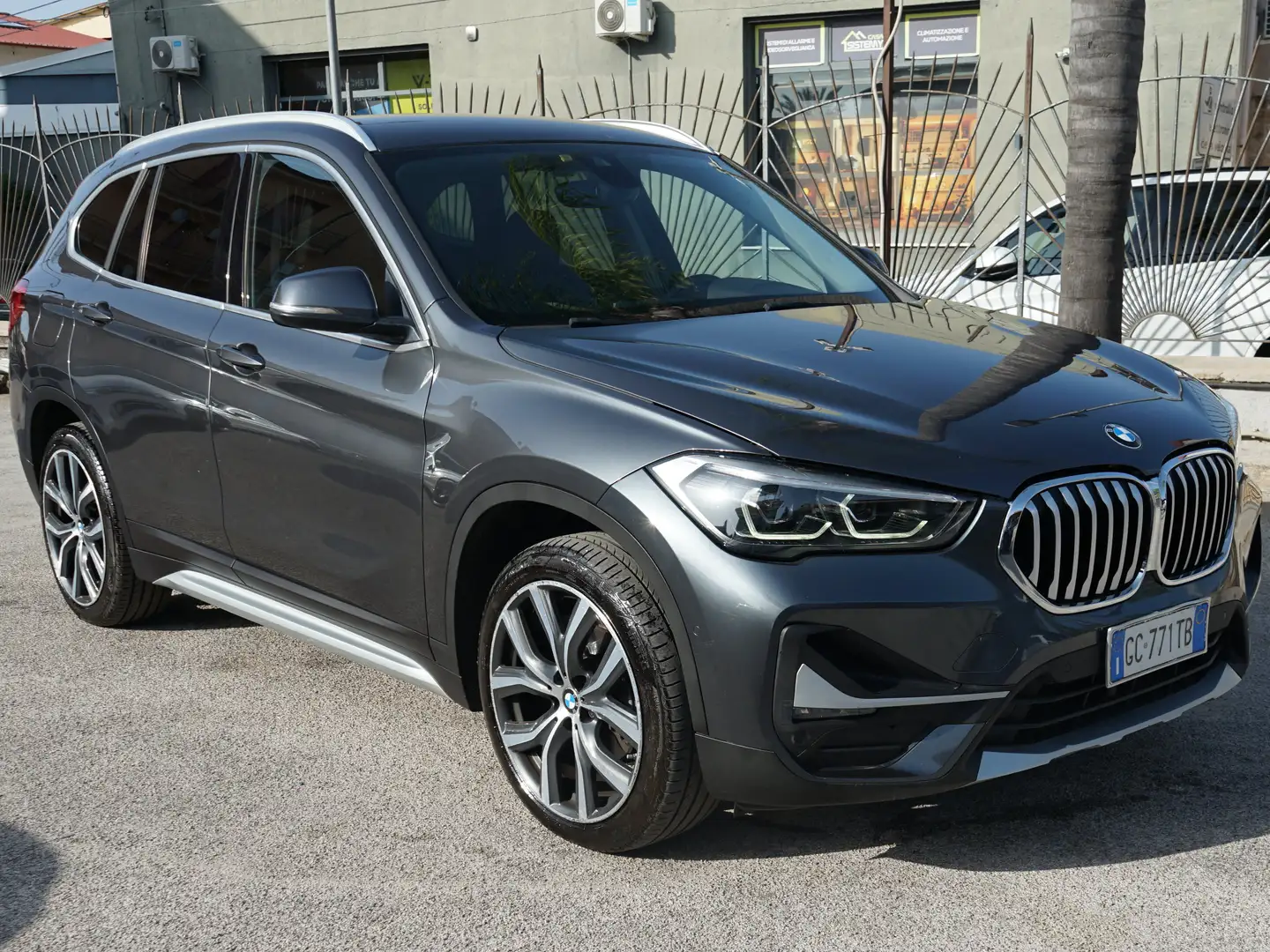 BMW X1 xdrive18d xLine Grigio - 1
