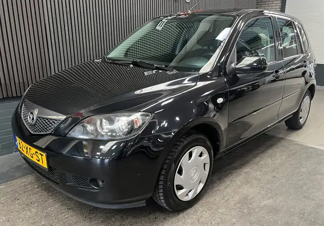 Mazda Mazda2 view 6