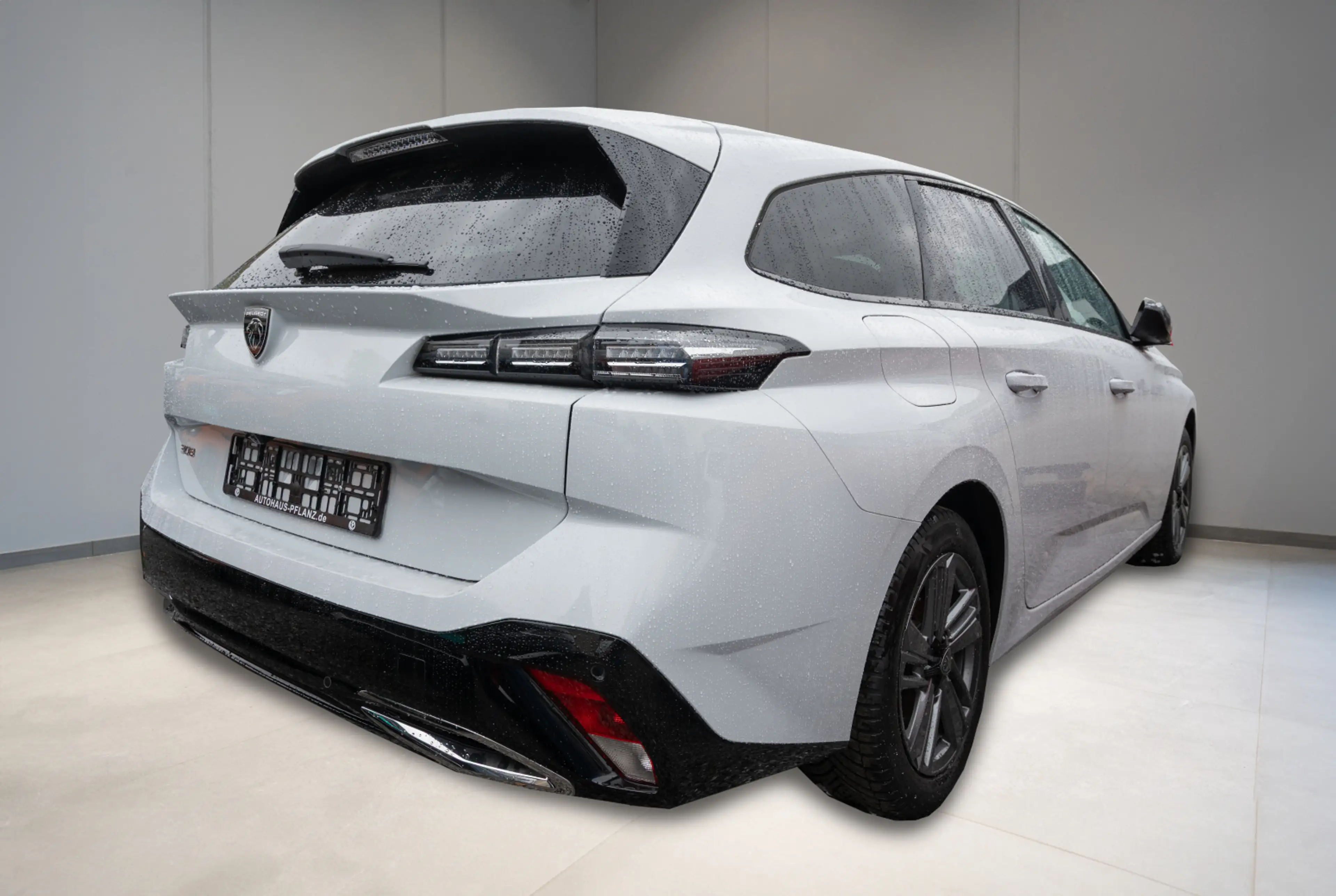 Peugeot 308 SW Allure 1.5 BlueHDi 130 EAT8 *KOMFORT-PAKET*WINTER-PAKET* — photo 3