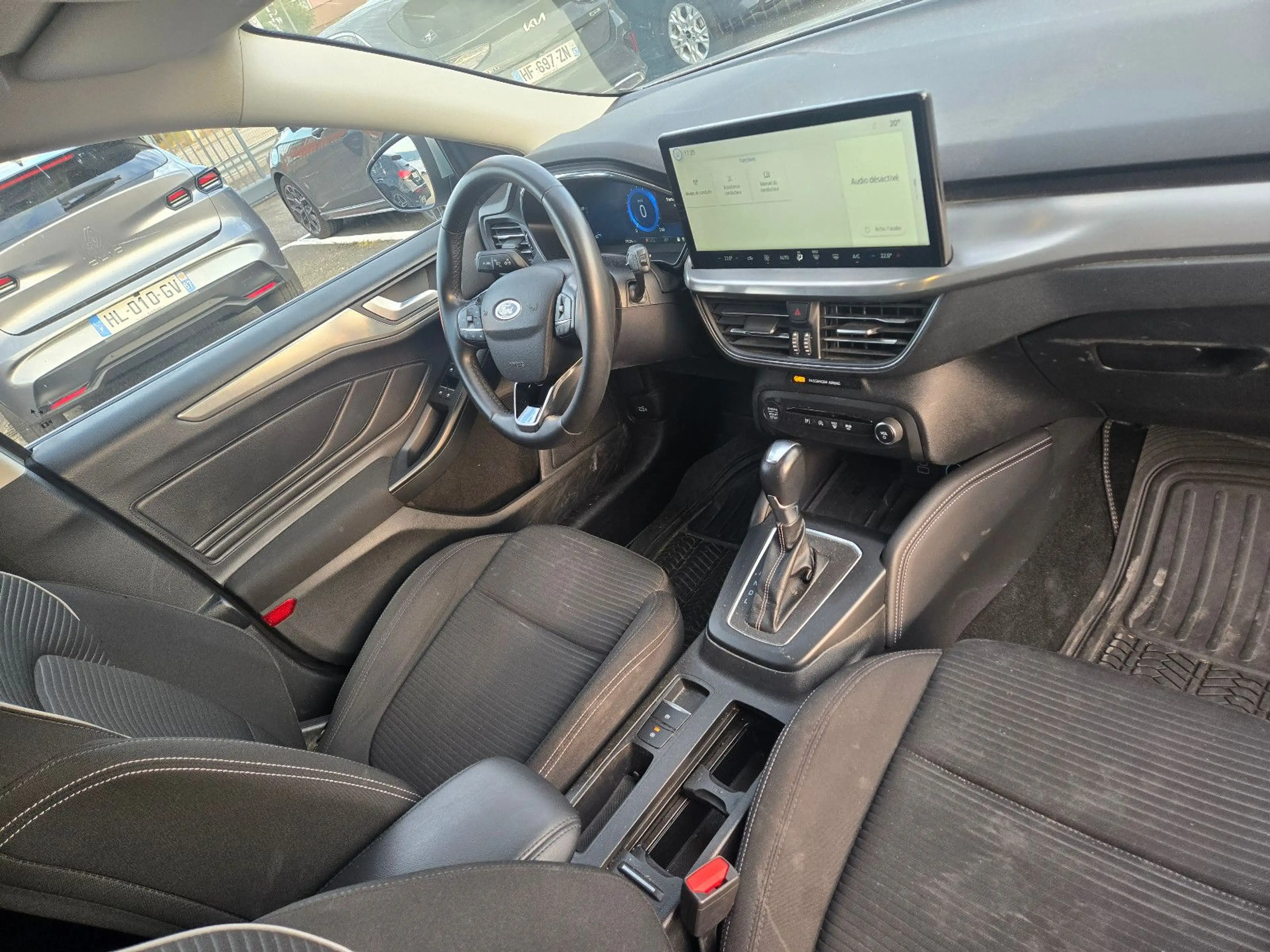 Ford Focus Titanium X 1.0 Benzin Automatik Klima Navi — photo 9