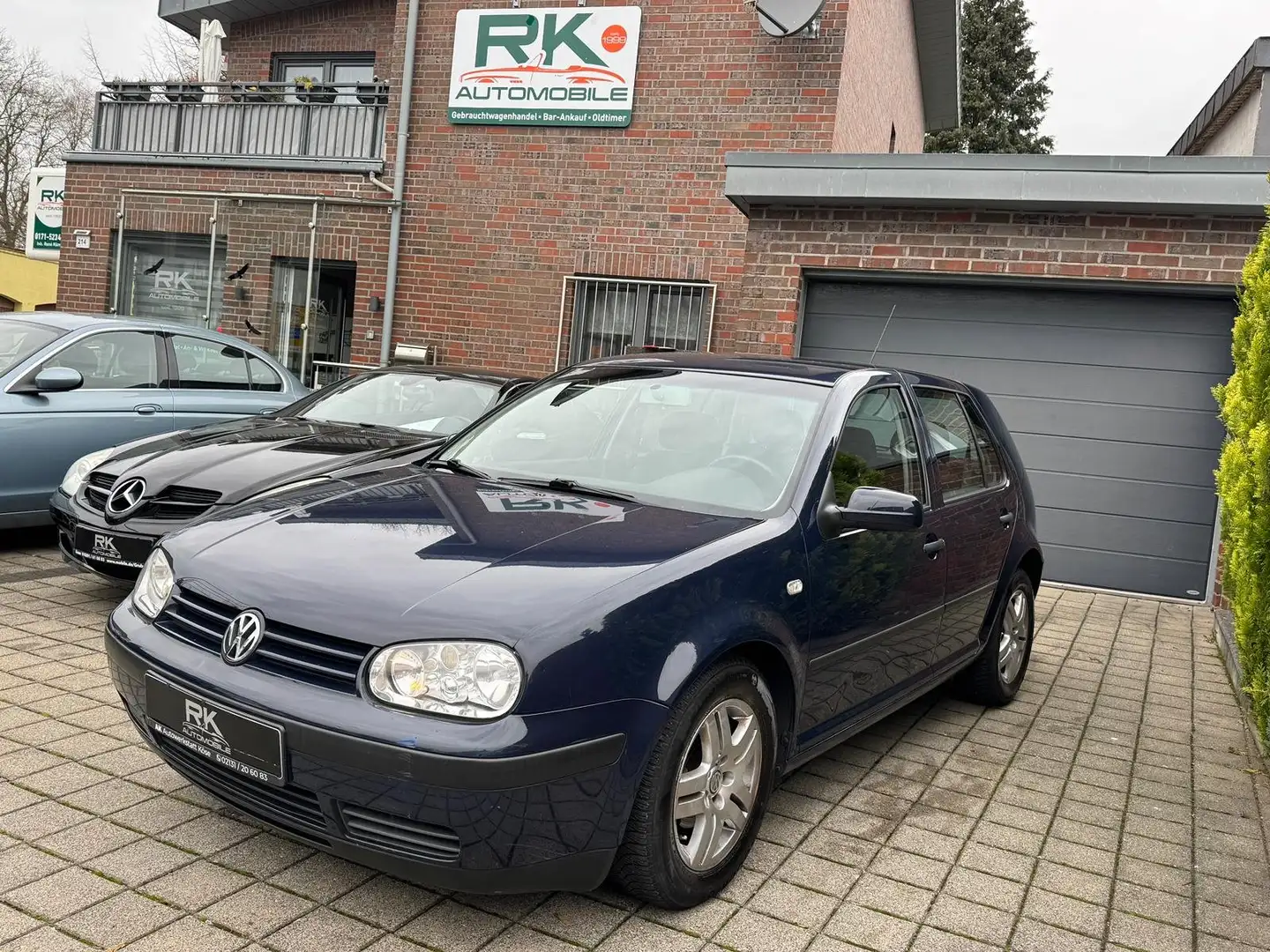 Volkswagen Golf 1.6 Automatik TÜV/AU neu Blu/Azzurro - 1