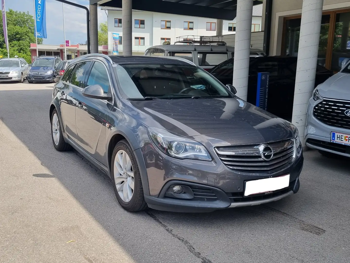 Opel Insignia Country Tourer 2,0 CDTI Ecotec Allrad Start/Stop Grau - 2