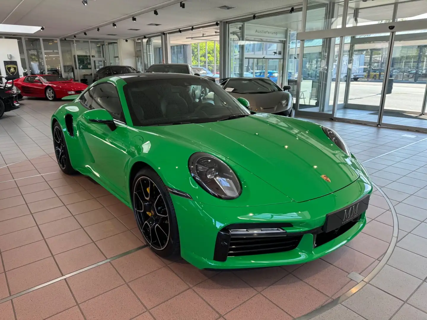 Porsche 992 911 Turbo S InnoDrive/Lift/Burmester/Approved Grün - 1