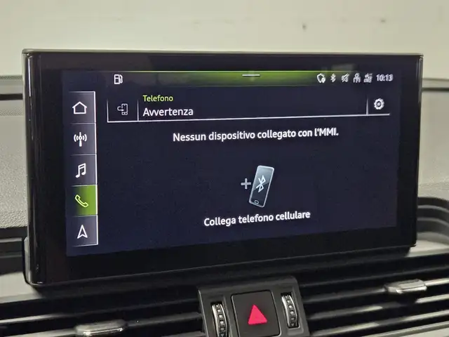 Audi Q5 view 11