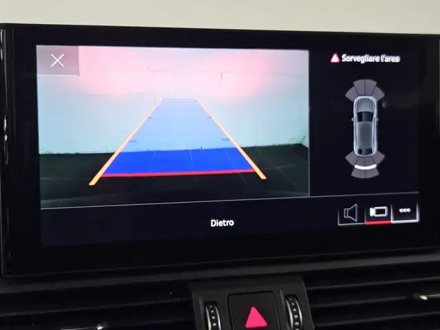 Audi Q5 view 15