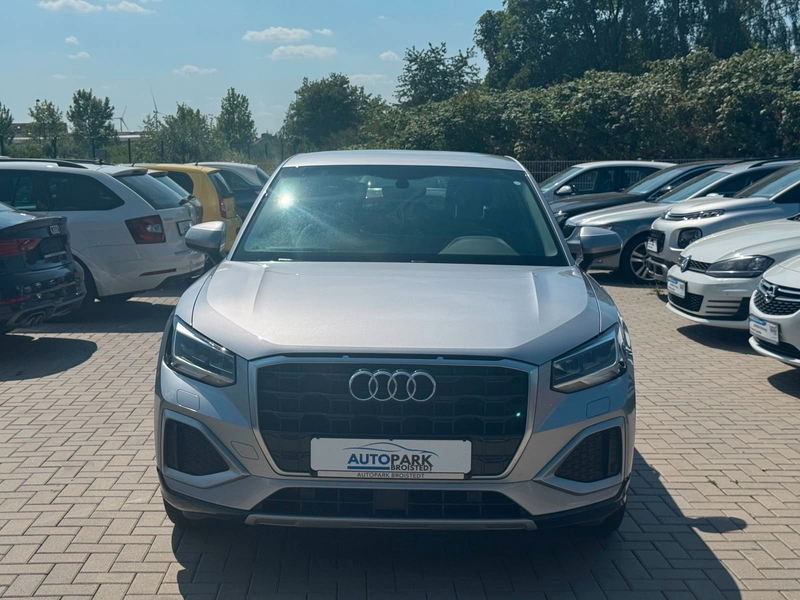 Audi Q2 35 TFSI advanced SHZ/PDC/TEMPO/CARPLAY — photo 2