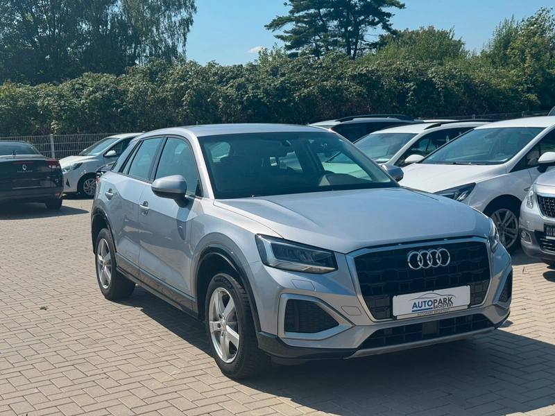 Audi Q2 35 TFSI advanced SHZ/PDC/TEMPO/CARPLAY — photo 3