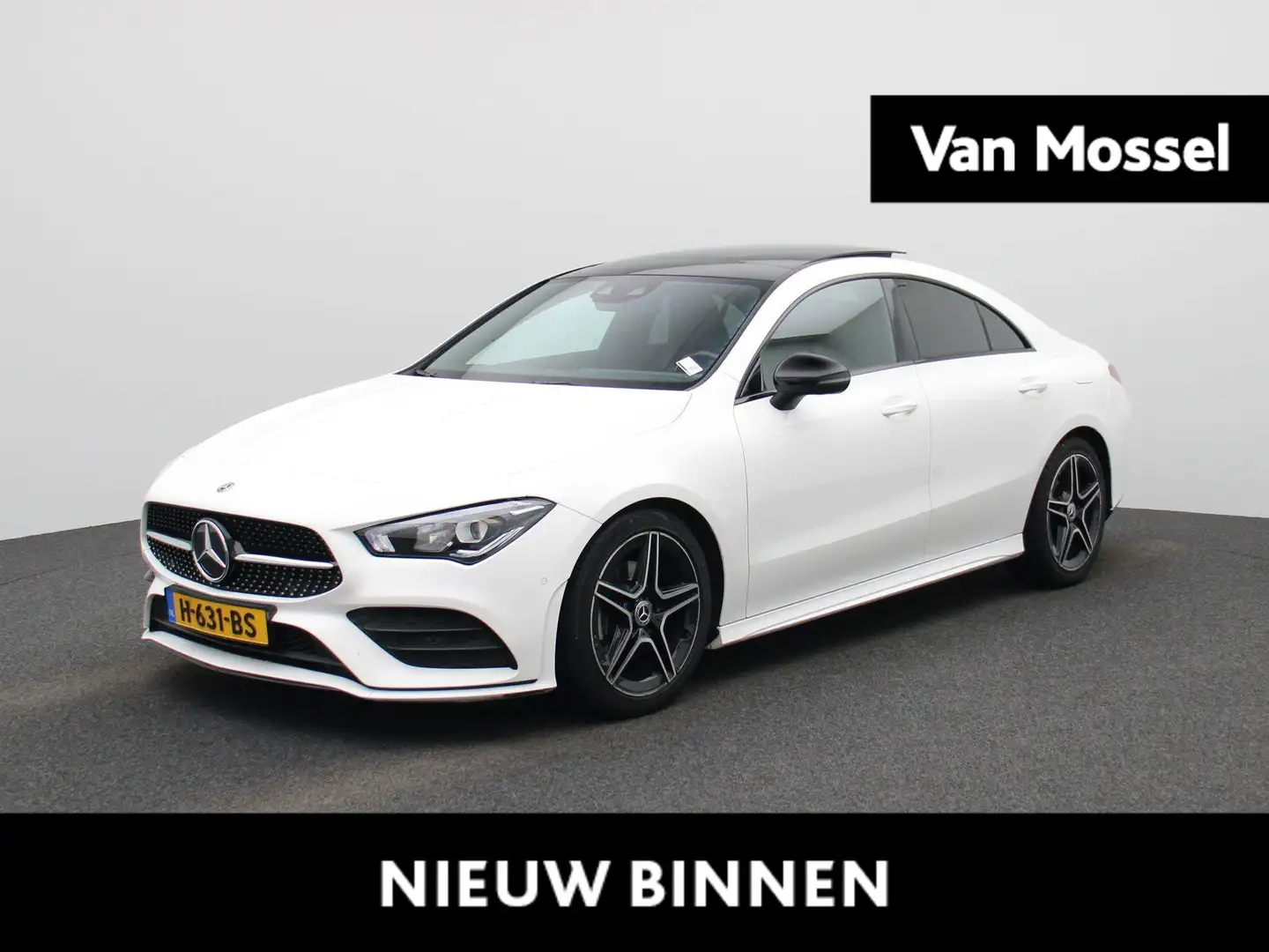 Mercedes-Benz CLA 180 Advantage | Panoramadak | Camera | Navigatie | Wit - 1