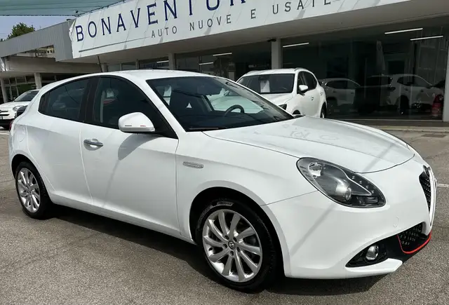 Alfa Romeo Giulietta 1.6 jtdm 120cv “PREZZO REALE SENZA FINANZIAMENTO”