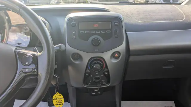 Toyota Aygo view 9