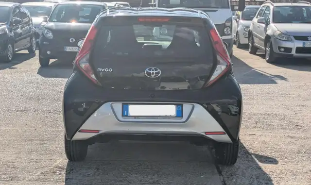 Toyota Aygo view 14