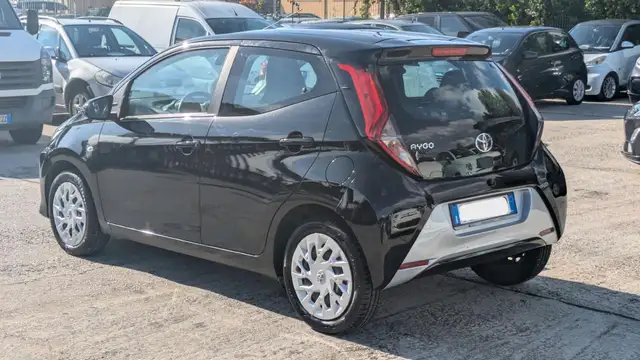 Toyota Aygo view 4