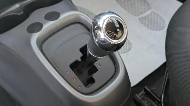 Toyota Aygo view 8