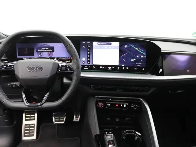 Audi Q5 view 13