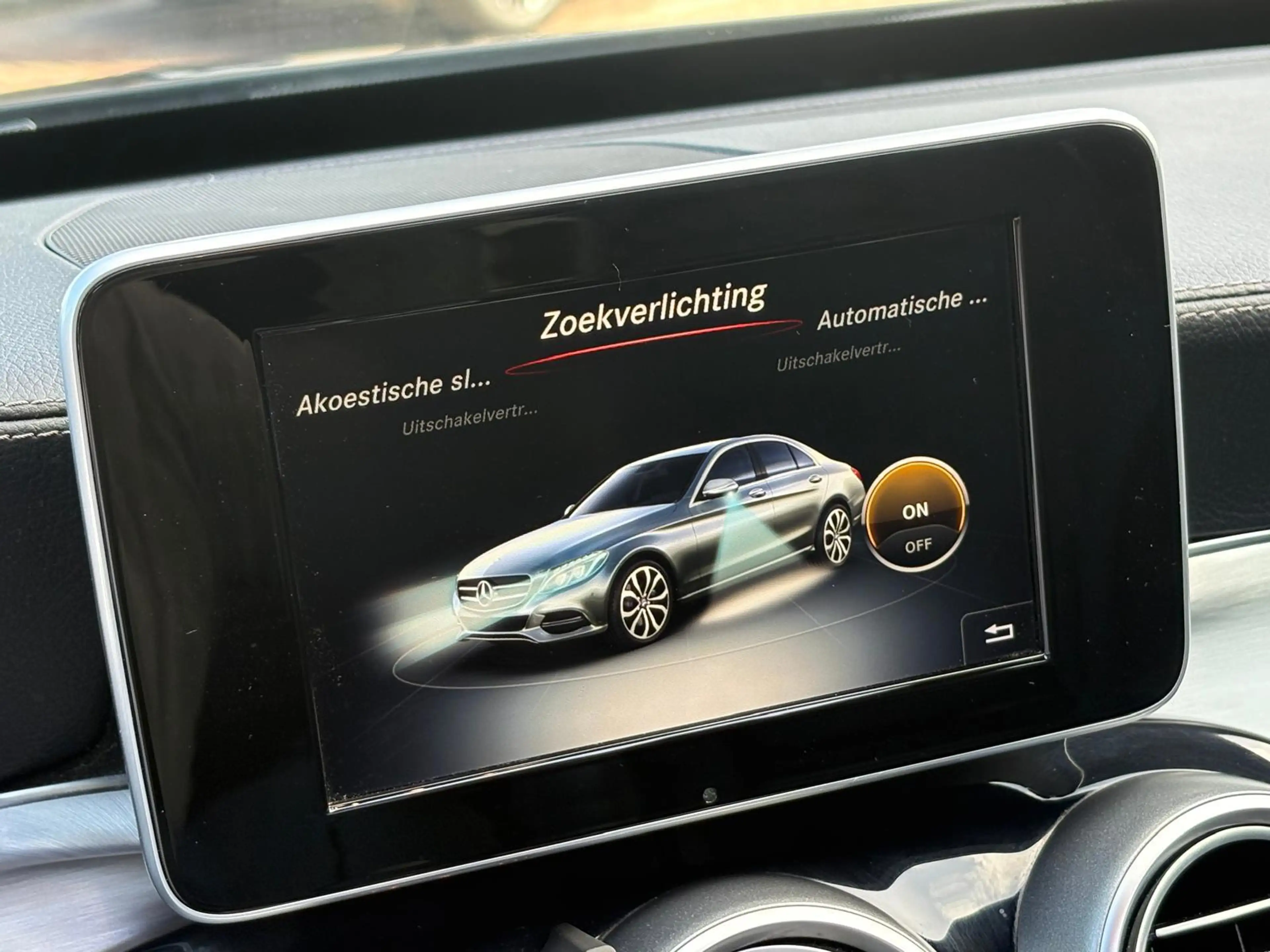 Mercedes-Benz C 180 C43 AMG-PAKKET/PANO/LEDER/19INCH/SPORTSEATS — photo 13
