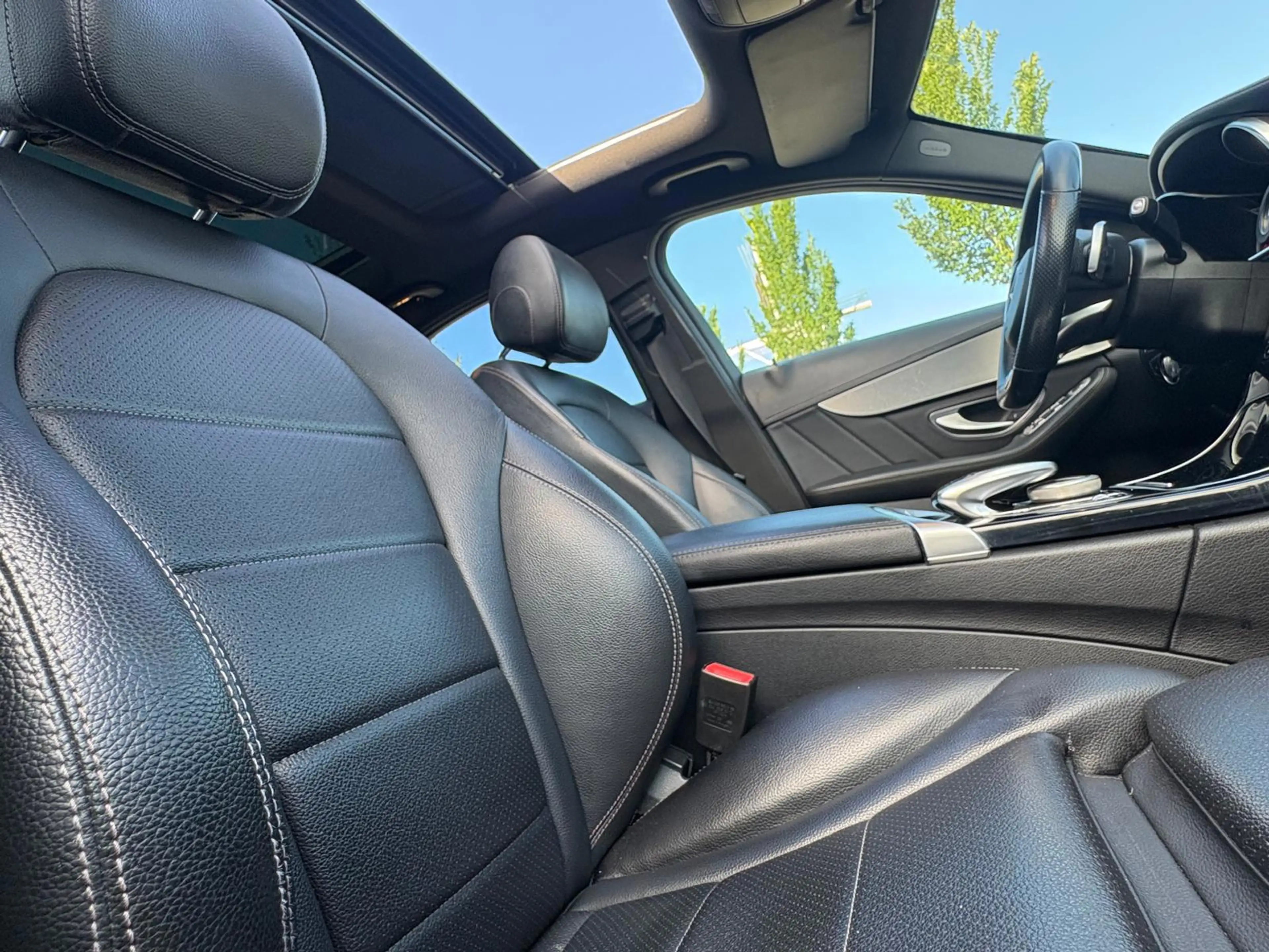 Mercedes-Benz C 180 C43 AMG-PAKKET/PANO/LEDER/19INCH/SPORTSEATS — photo 11