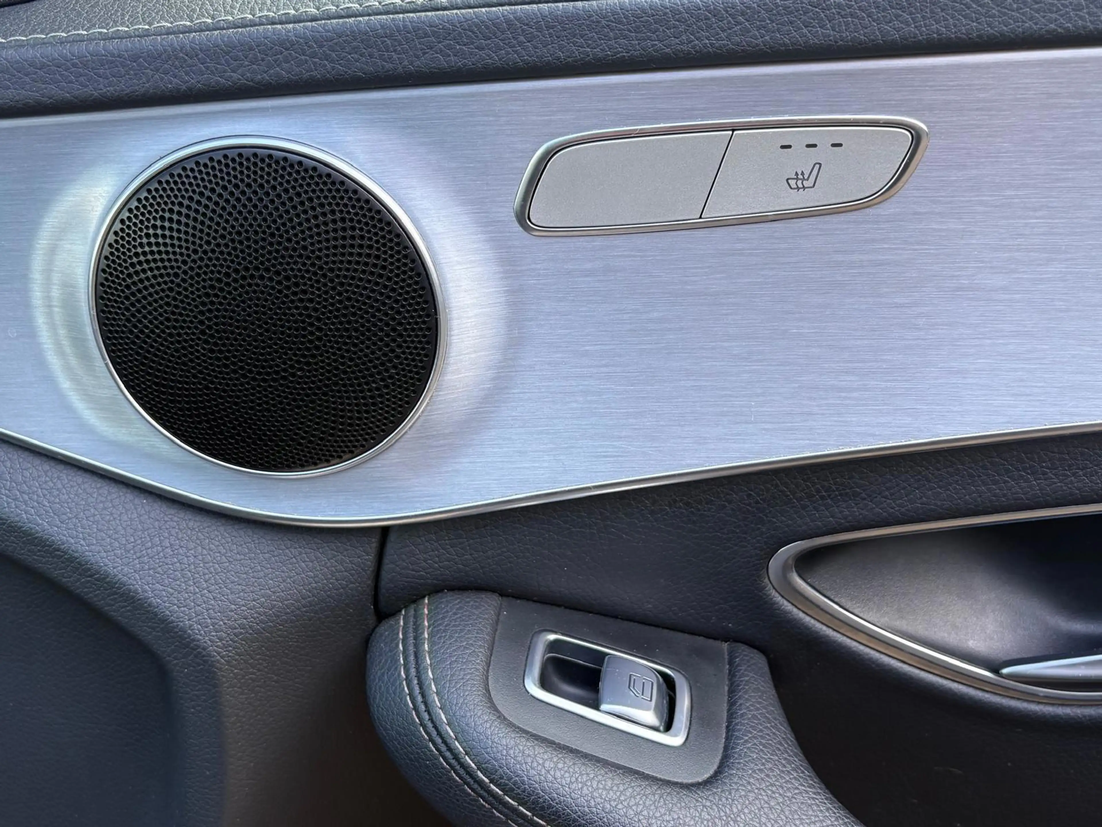 Mercedes-Benz C 180 C43 AMG-PAKKET/PANO/LEDER/19INCH/SPORTSEATS — photo 16