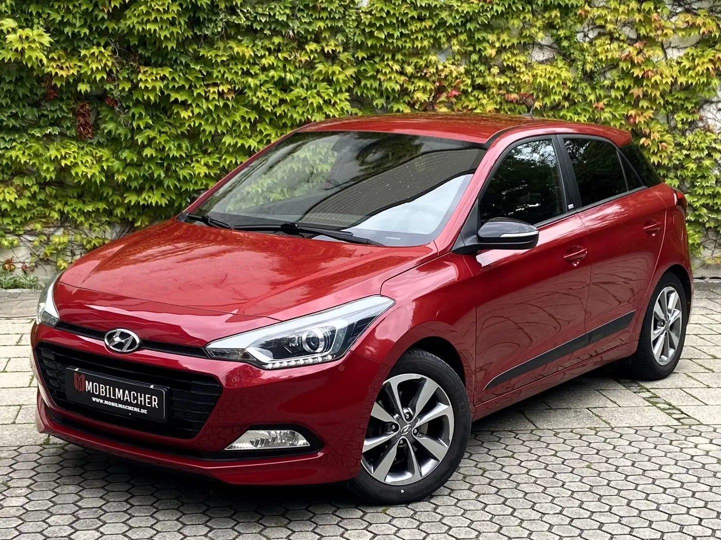 Hyundai i20 1.0 T-GDI 88kW Navi*Kamera*LED*SHZ*Lenkradh. Rot - 1