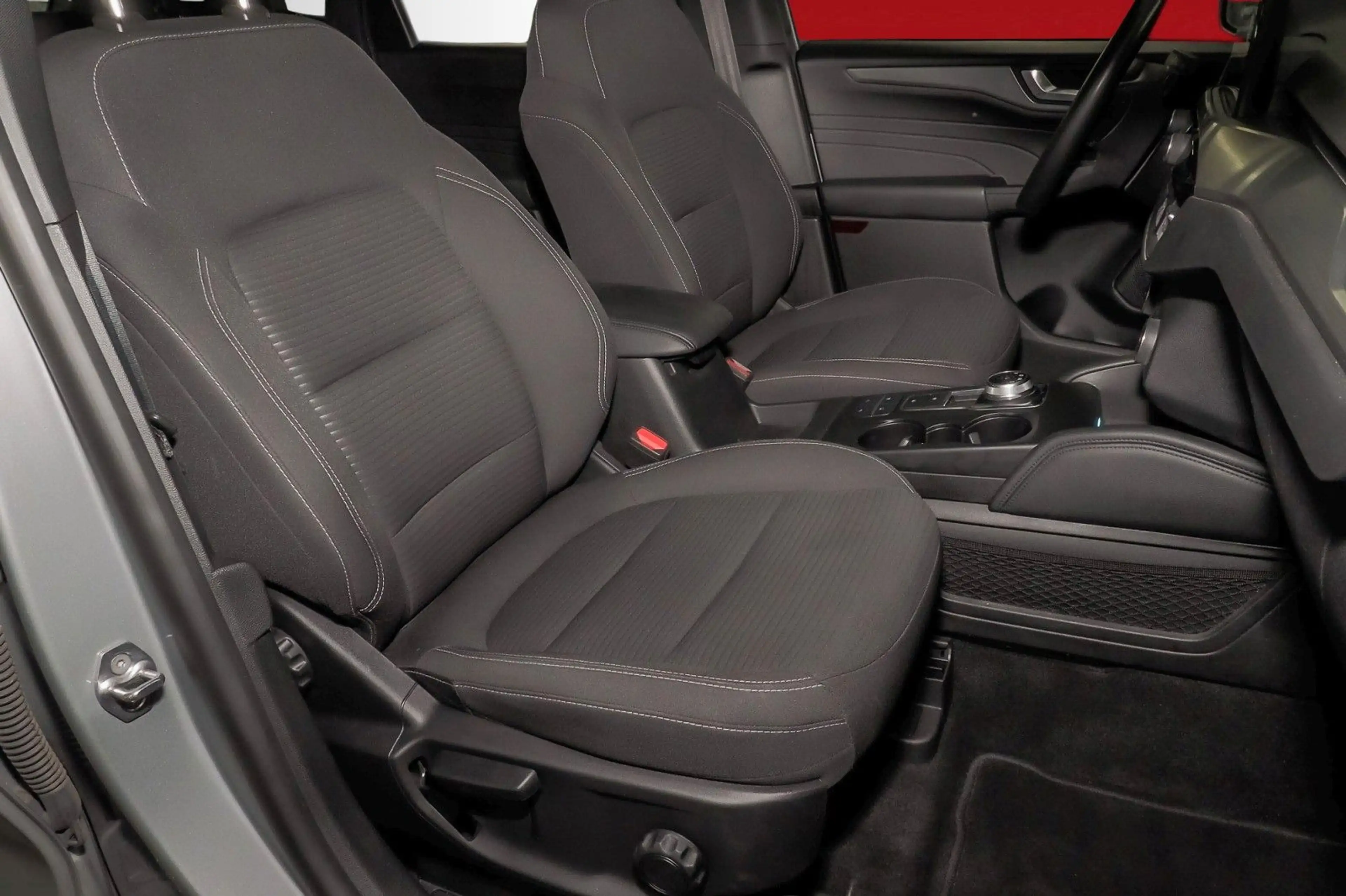 Ford Kuga Titanium 4x4*SORGLOS-PAKET*GARANTIE*TOP* — photo 9