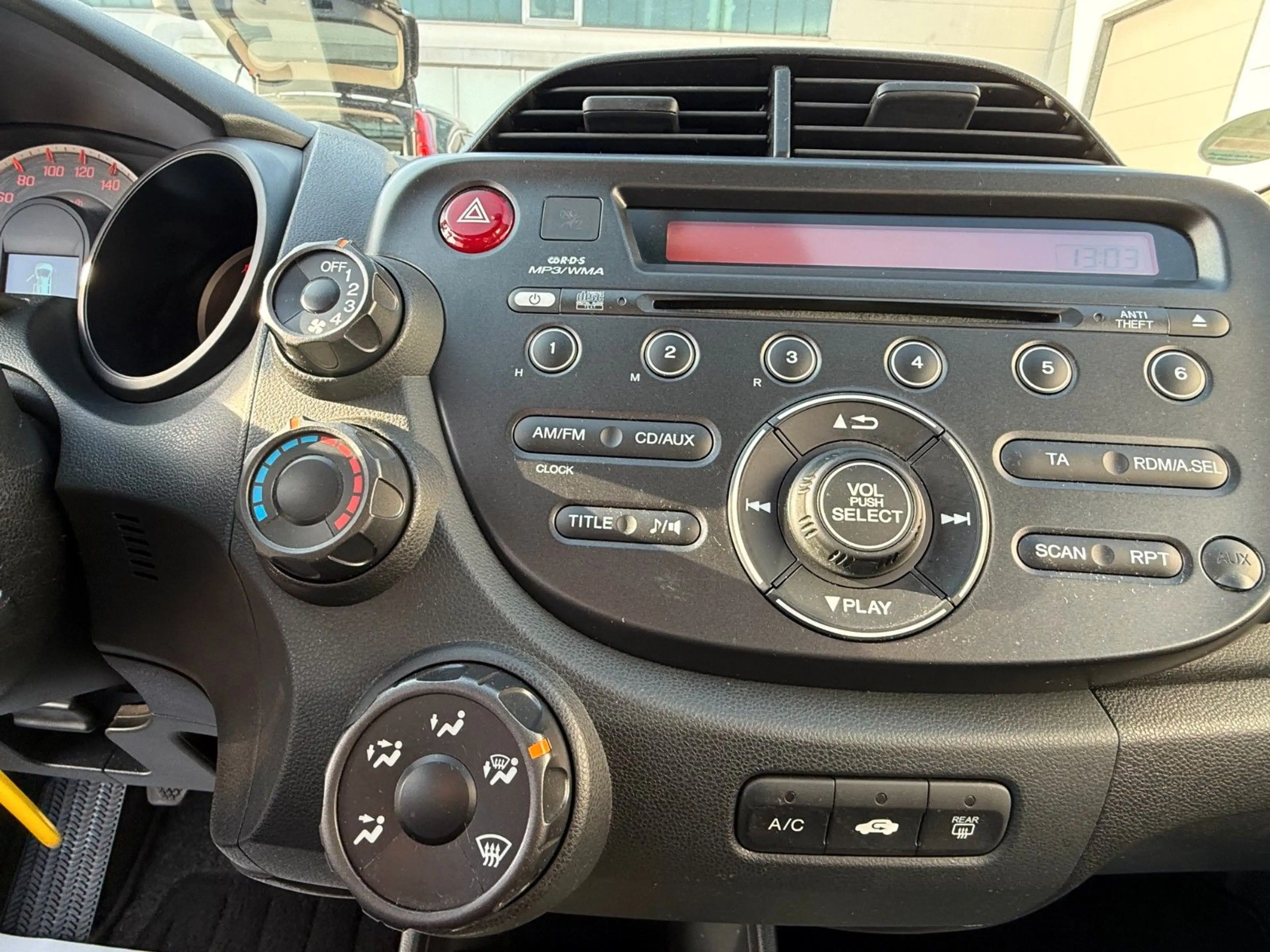 Honda Jazz 1.2 S Cool KLIMA/TÜV BIS 12/2027/2.HAND — photo 13