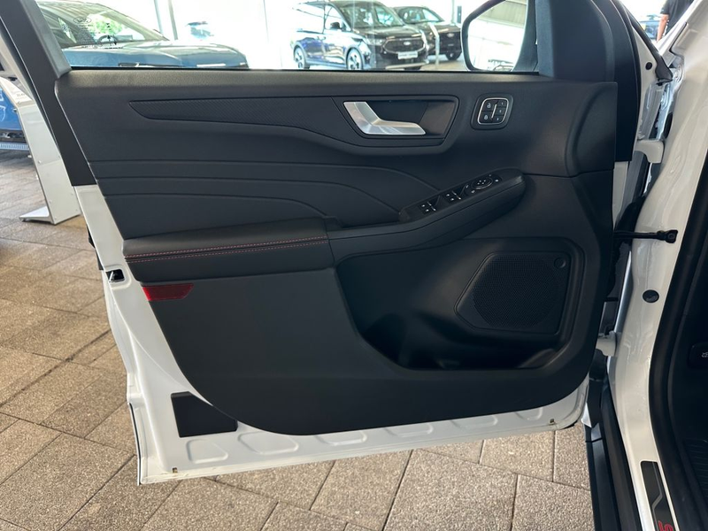 Ford Kuga 2.5 Duratec FHEV 4x4 ST-LINE X — photo 8